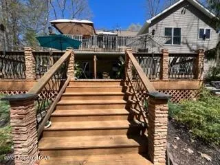 118 & 46 Arapahoe, Hazleton, Pa 18202, 5 Bedrooms Bedrooms, 9 Rooms Rooms,4 BathroomsBathrooms,Residential,For Sale,Arapahoe,25-2057