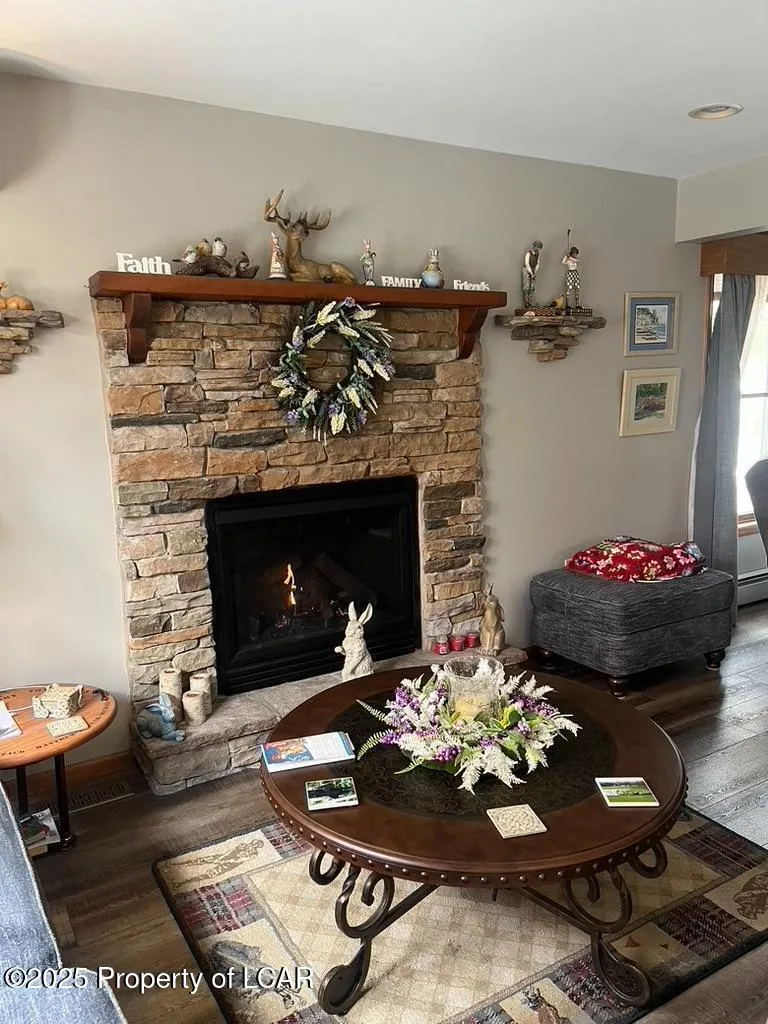 118 & 46 Arapahoe, Hazleton, Pa 18202, 5 Bedrooms Bedrooms, 9 Rooms Rooms,4 BathroomsBathrooms,Residential,For Sale,Arapahoe,25-2057