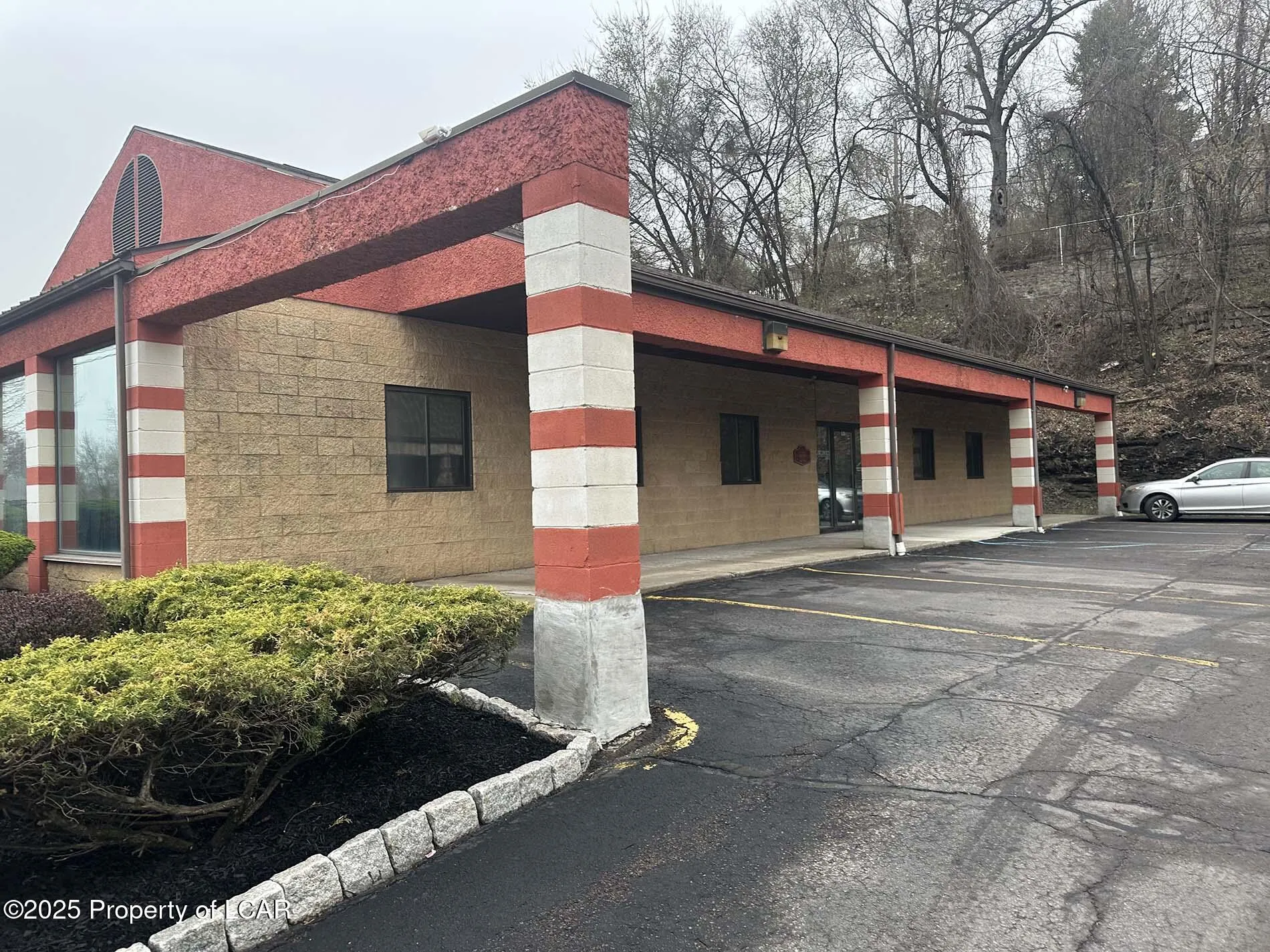 381 N 9th Avenue, Scranton, Pa 18504, ,3 BathroomsBathrooms,Commercial Sale,For Sale,9th,25-1847