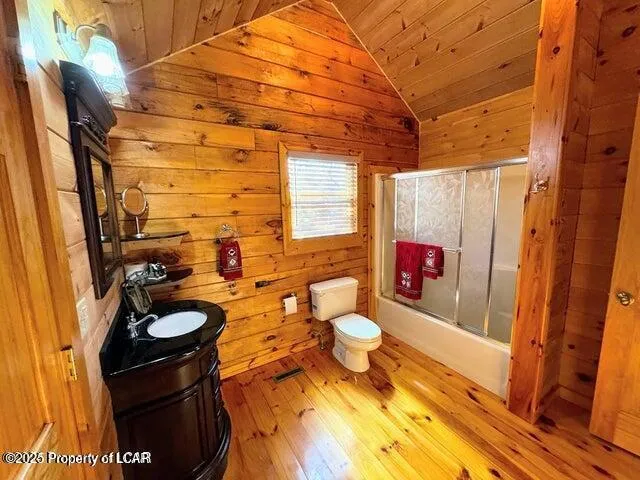 23 Pine Valley Lane, Hazle Twp, Pa 18202, 4 Bedrooms Bedrooms, 10 Rooms Rooms,5 BathroomsBathrooms,Residential,For Sale,PINE VALLEY,25-1885