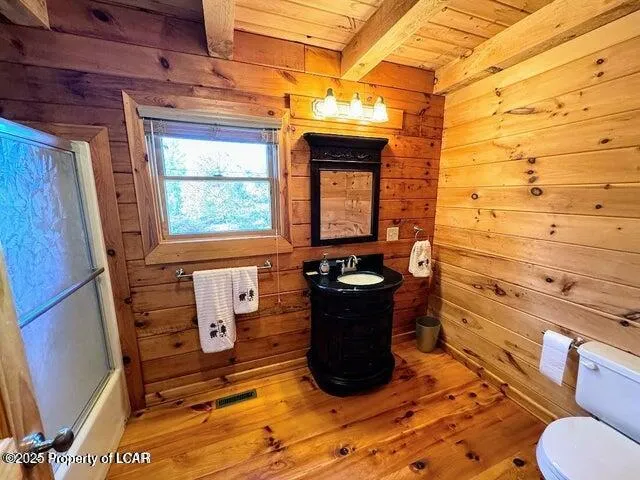 23 Pine Valley Lane, Hazle Twp, Pa 18202, 4 Bedrooms Bedrooms, 10 Rooms Rooms,5 BathroomsBathrooms,Residential,For Sale,PINE VALLEY,25-1885