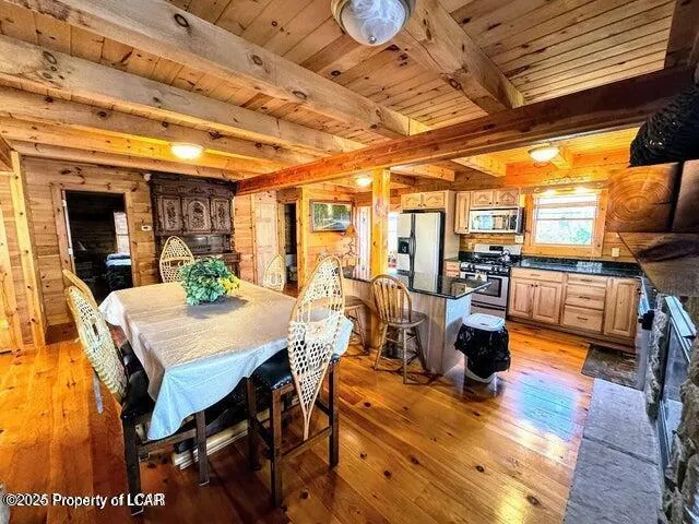23 Pine Valley Lane, Hazle Twp, Pa 18202, 4 Bedrooms Bedrooms, 10 Rooms Rooms,5 BathroomsBathrooms,Residential,For Sale,PINE VALLEY,25-1885