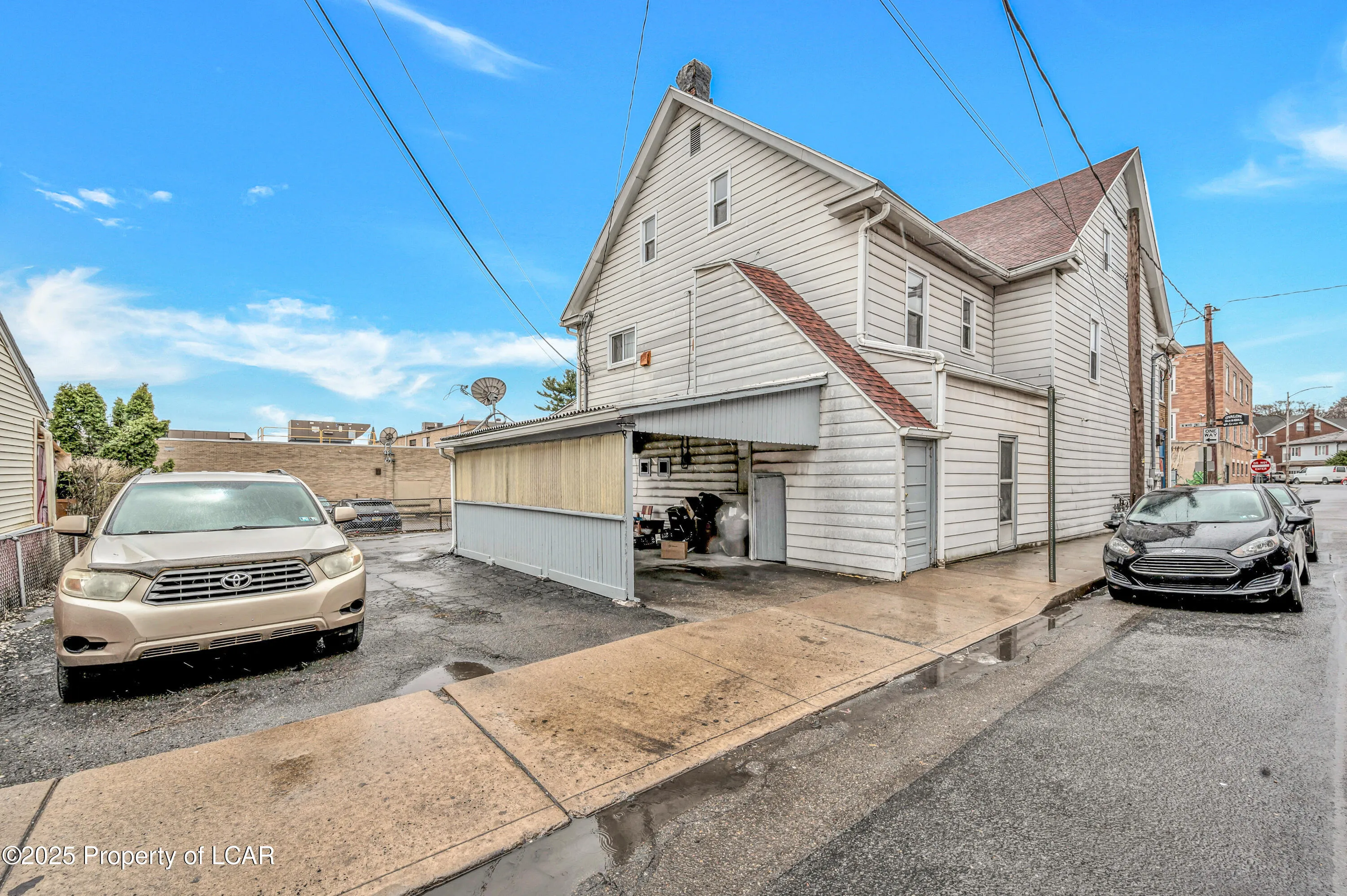 255-257 N Wyoming Street, Hazleton, PA 18202, ,Residential Income,For Sale,Wyoming,25-3164