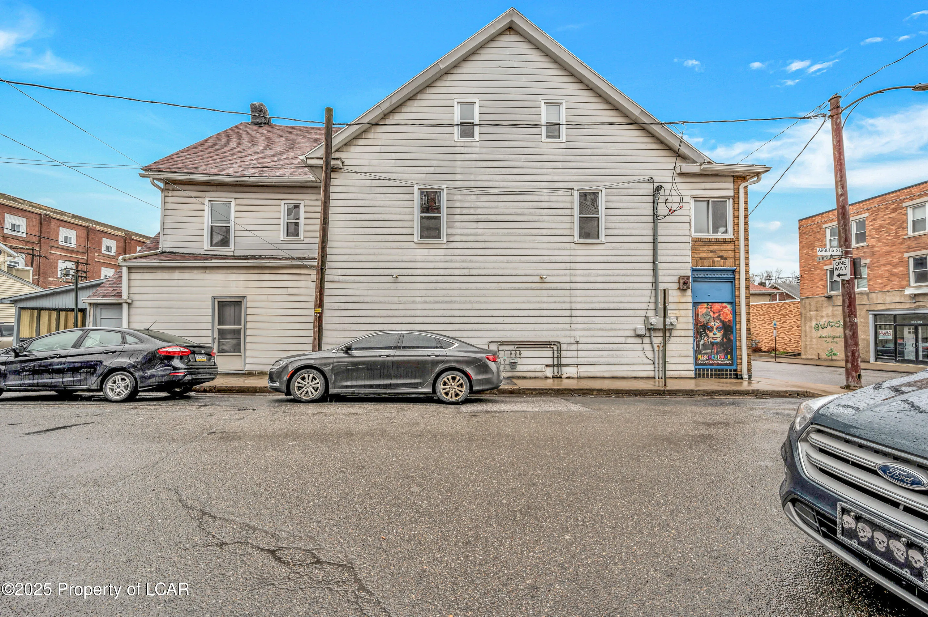 255-257 N Wyoming Street, Hazleton, PA 18202, ,Residential Income,For Sale,Wyoming,25-3164