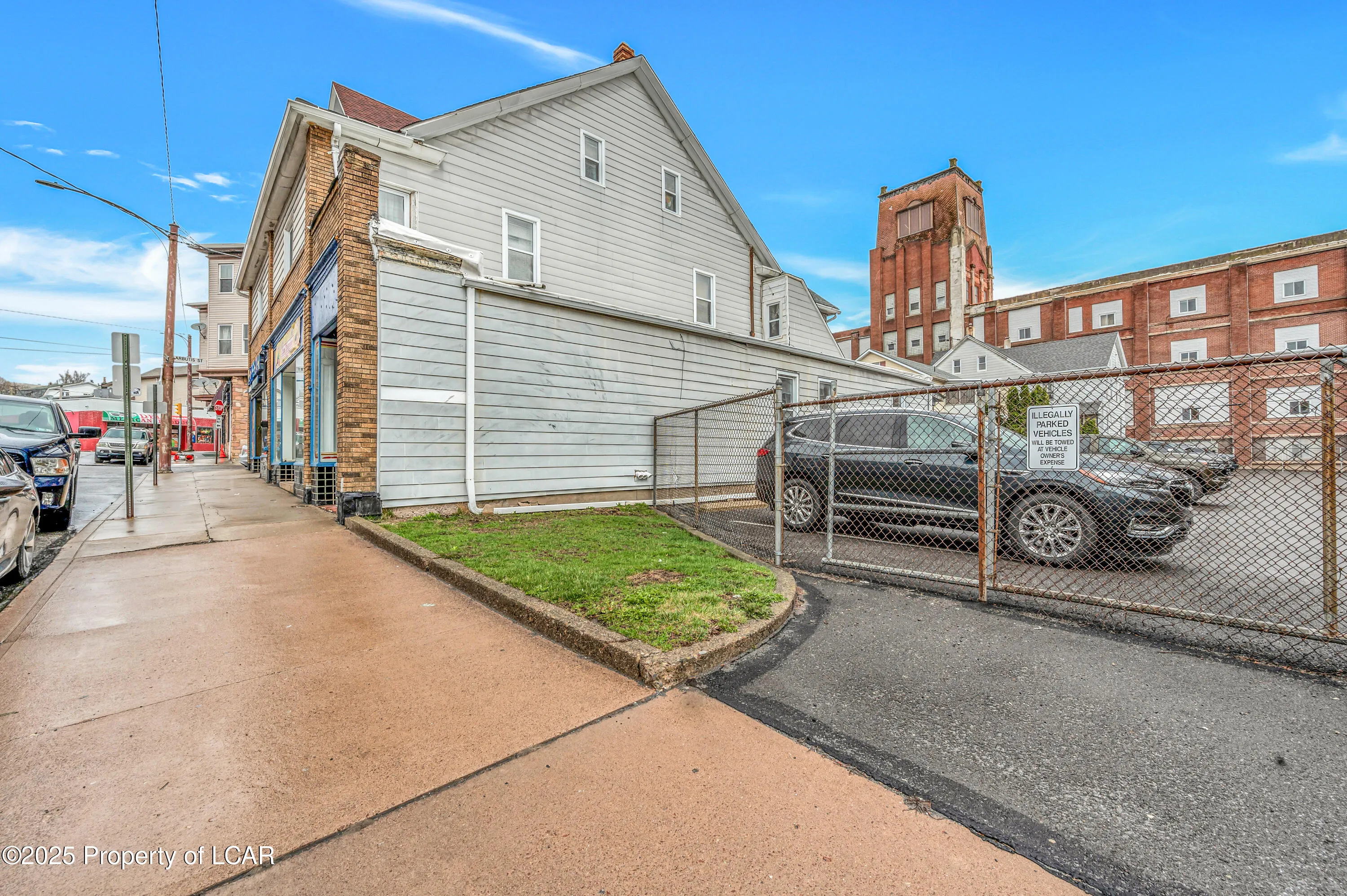 255-257 N Wyoming Street, Hazleton, PA 18202, ,Residential Income,For Sale,Wyoming,25-3164