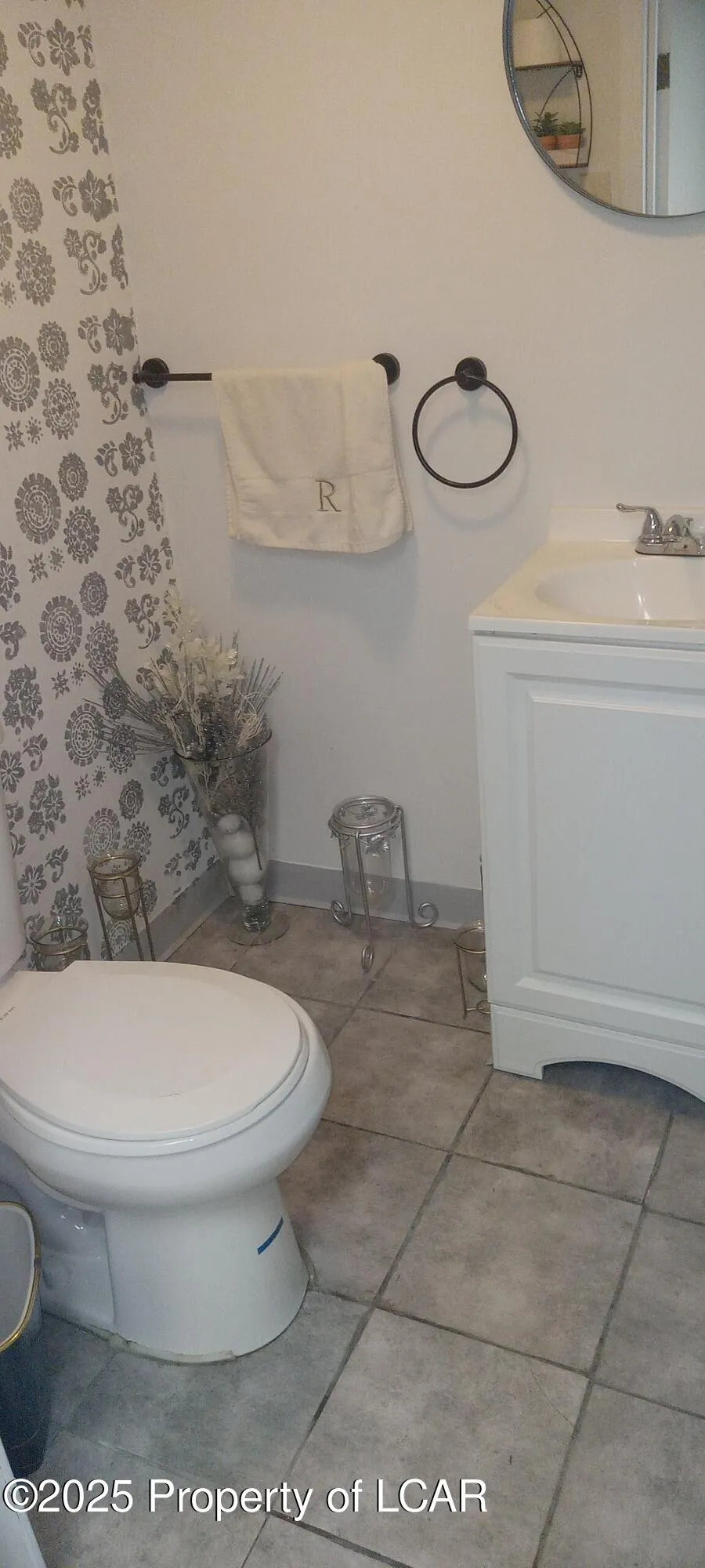 222 Old River Road, Wilkes-Barre, PA 18702, 3 Bedrooms Bedrooms, 8 Rooms Rooms,2 BathroomsBathrooms,Residential,For Sale,Old River,25-2468