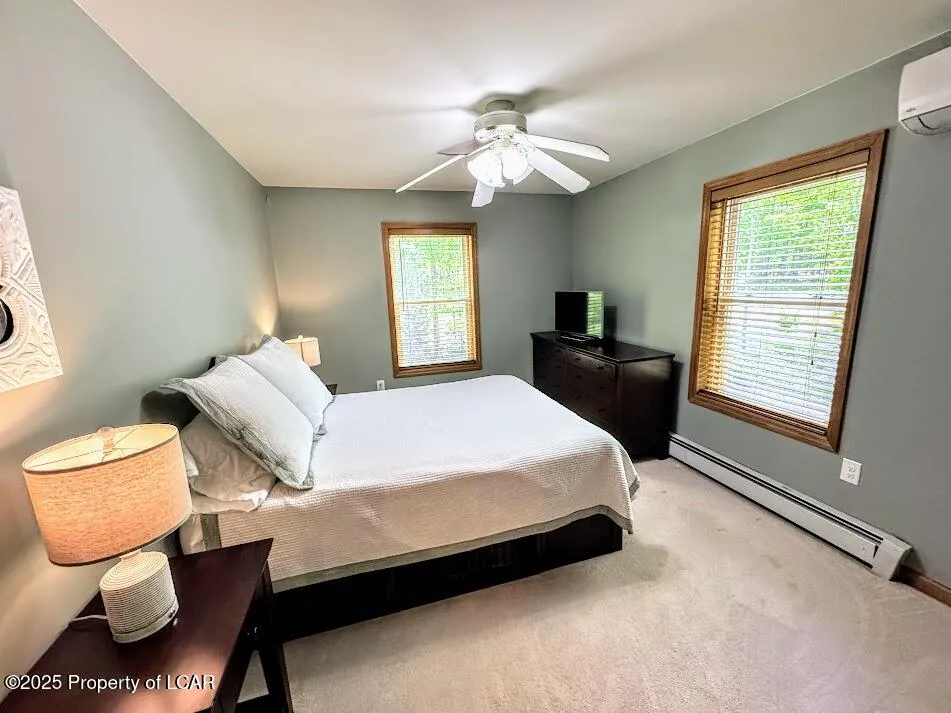 64 Algonquin Drive, Hazleton, PA 18202, 3 Bedrooms Bedrooms, 9 Rooms Rooms,3 BathroomsBathrooms,Residential,For Sale,Algonquin Drive,25-2450