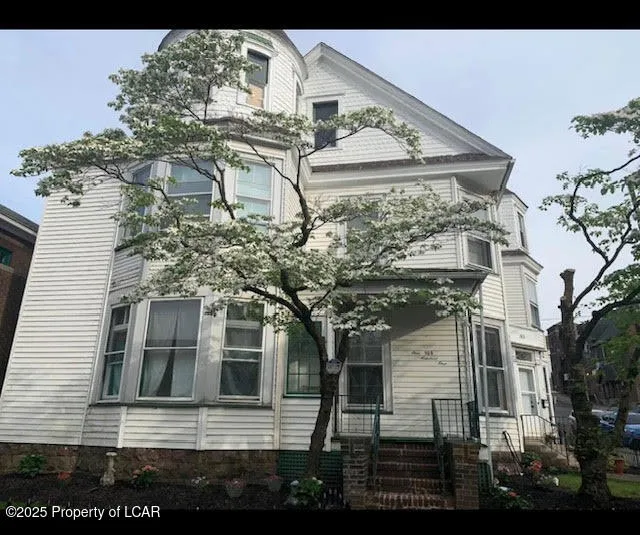 101 E Green Street, Nanticoke, PA 18634, 3 Bedrooms Bedrooms, 8 Rooms Rooms,2 BathroomsBathrooms,Residential Lease,For Rent,Green,25-2504