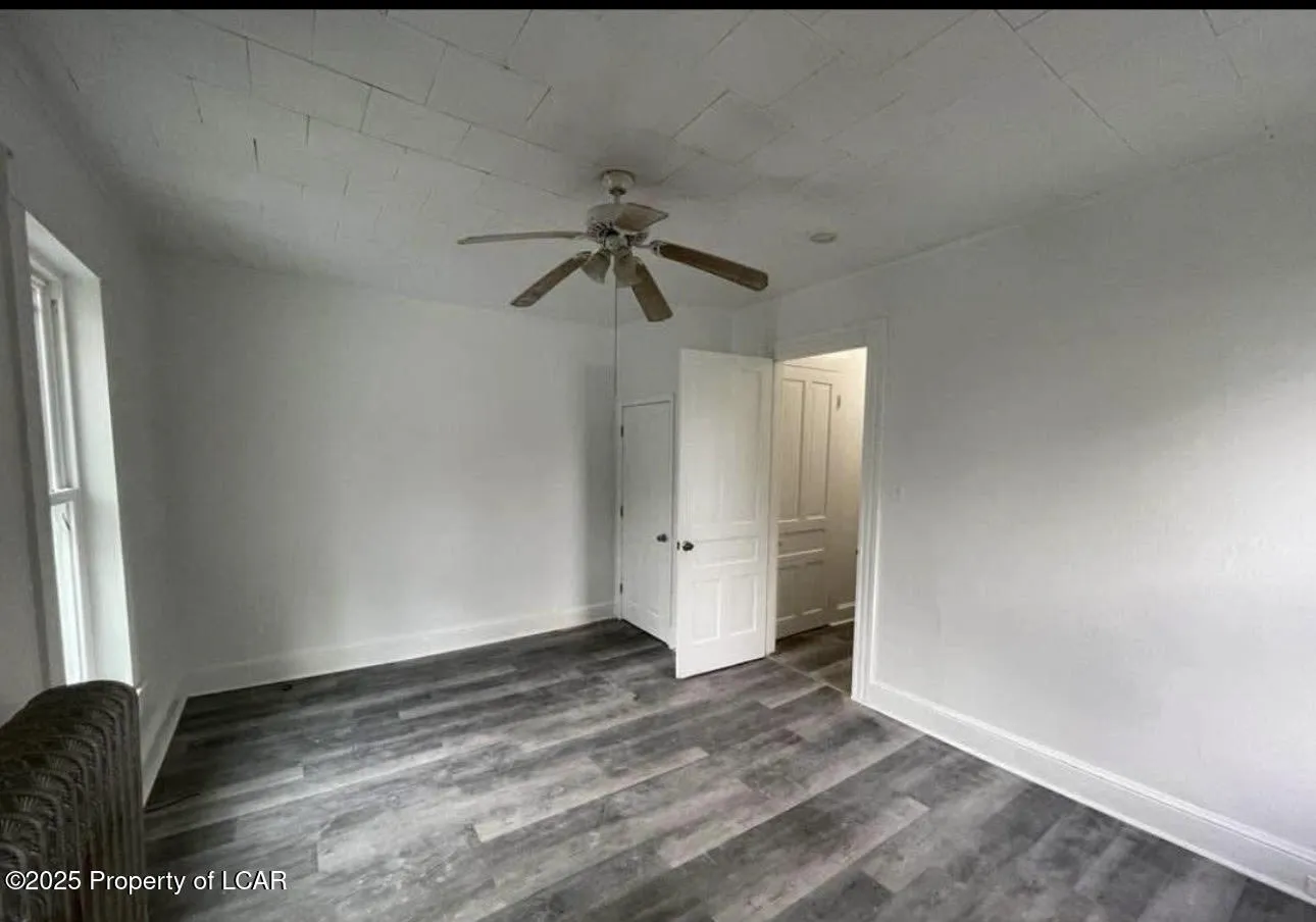 101 E Green Street, Nanticoke, PA 18634, 3 Bedrooms Bedrooms, 8 Rooms Rooms,2 BathroomsBathrooms,Residential Lease,For Rent,Green,25-2504