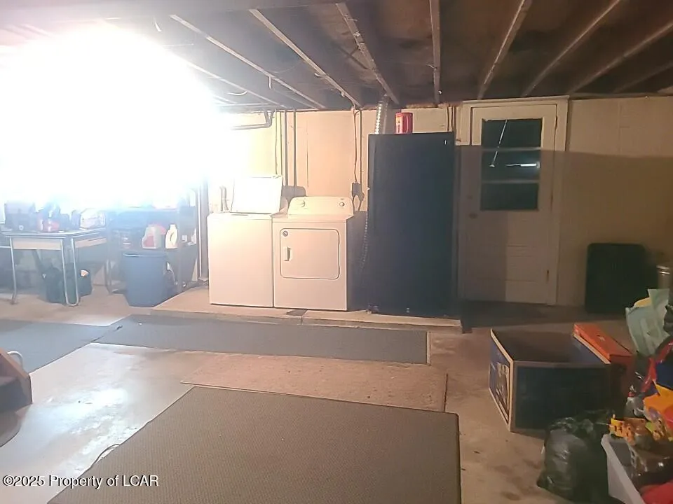 910 Roosevelt Street, Hazle Twp, PA 18202, 3 Bedrooms Bedrooms, 7 Rooms Rooms,2 BathroomsBathrooms,Residential,For Sale,Roosevelt,25-2654