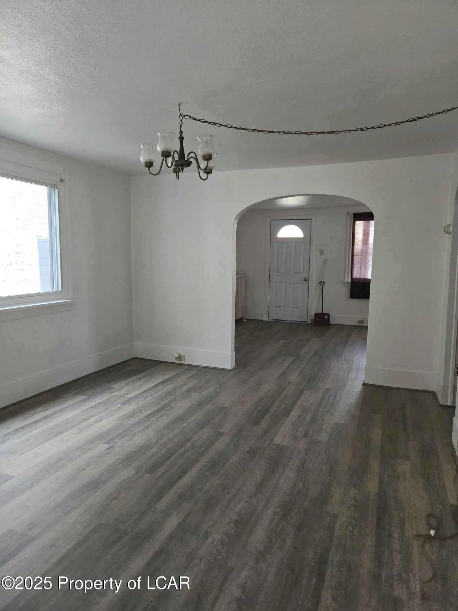 11 Ashley Street, Ashley, PA 18706, 1 Bedroom Bedrooms, 5 Rooms Rooms,1 BathroomBathrooms,Residential Lease,For Rent,Ashley,25-3216