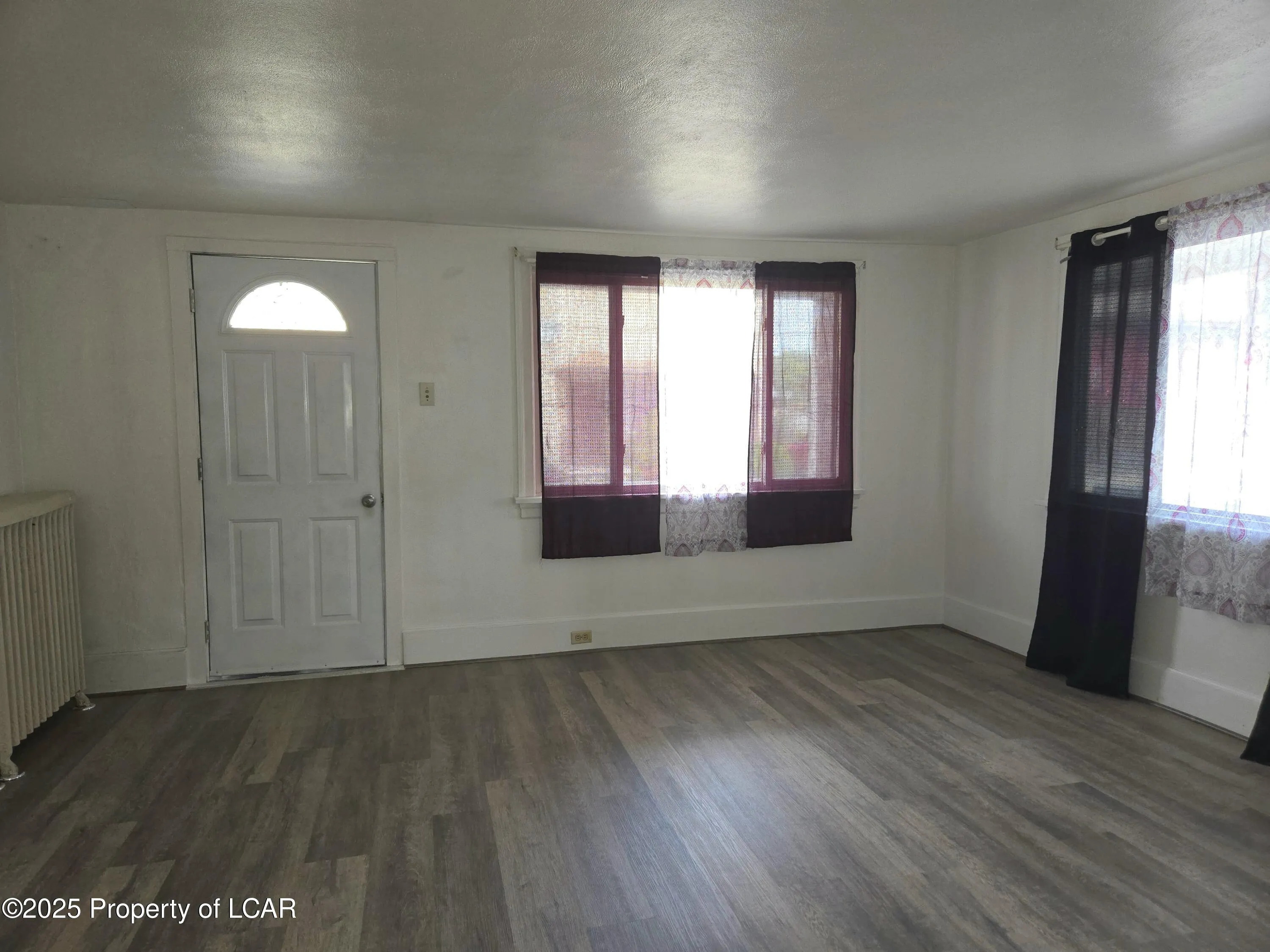 11 Ashley Street, Ashley, PA 18706, 1 Bedroom Bedrooms, 5 Rooms Rooms,1 BathroomBathrooms,Residential Lease,For Rent,Ashley,25-3216