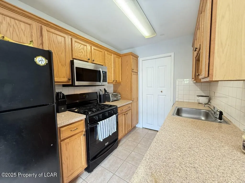 126 Patriot Circle, Mountain Top, PA 18707, 3 Bedrooms Bedrooms, 6 Rooms Rooms,2 BathroomsBathrooms,Residential,For Sale,Patriot,25-2948