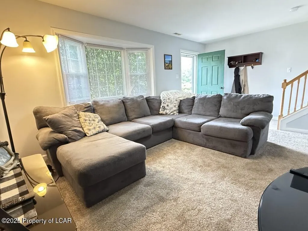 126 Patriot Circle, Mountain Top, PA 18707, 3 Bedrooms Bedrooms, 6 Rooms Rooms,2 BathroomsBathrooms,Residential,For Sale,Patriot,25-2948
