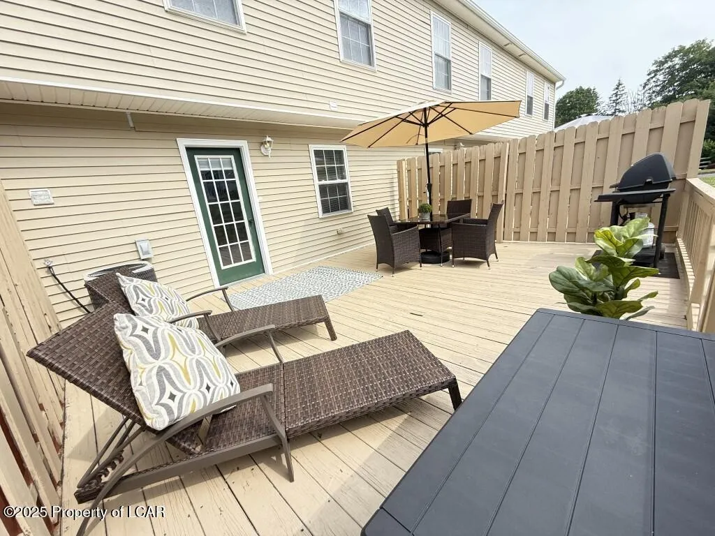 126 Patriot Circle, Mountain Top, PA 18707, 3 Bedrooms Bedrooms, 6 Rooms Rooms,2 BathroomsBathrooms,Residential,For Sale,Patriot,25-2948