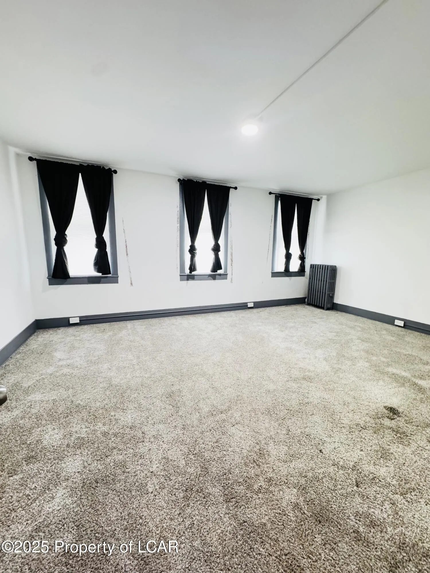 34 Oxford Street, Hanover Township, PA 18706, 4 Bedrooms Bedrooms, 8 Rooms Rooms,2 BathroomsBathrooms,Residential,For Sale,Oxford,25-2990