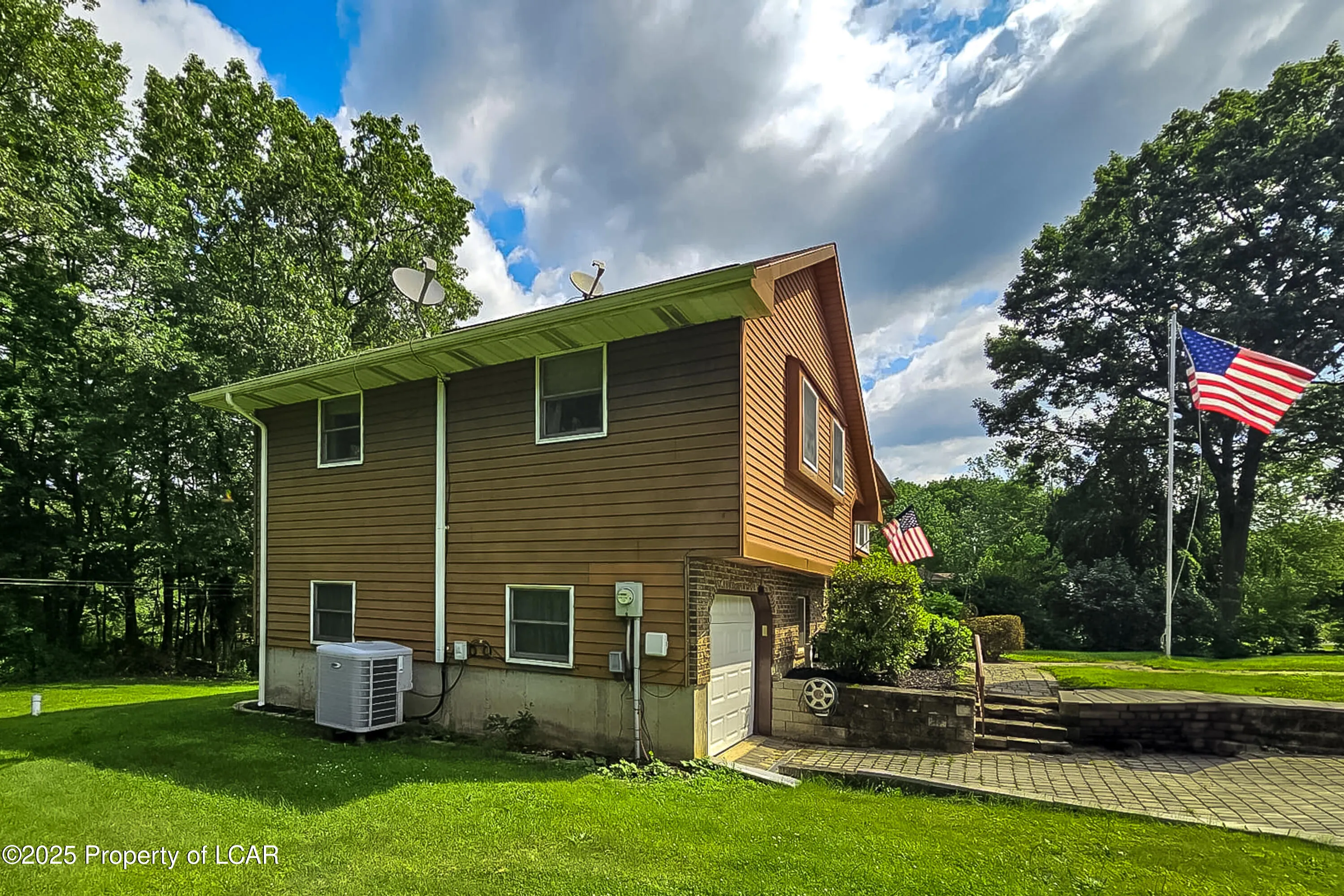 7 Para Drive, Inkerman, PA 18640, 3 Bedrooms Bedrooms, 8 Rooms Rooms,2 BathroomsBathrooms,Residential,For Sale,Para,25-3144