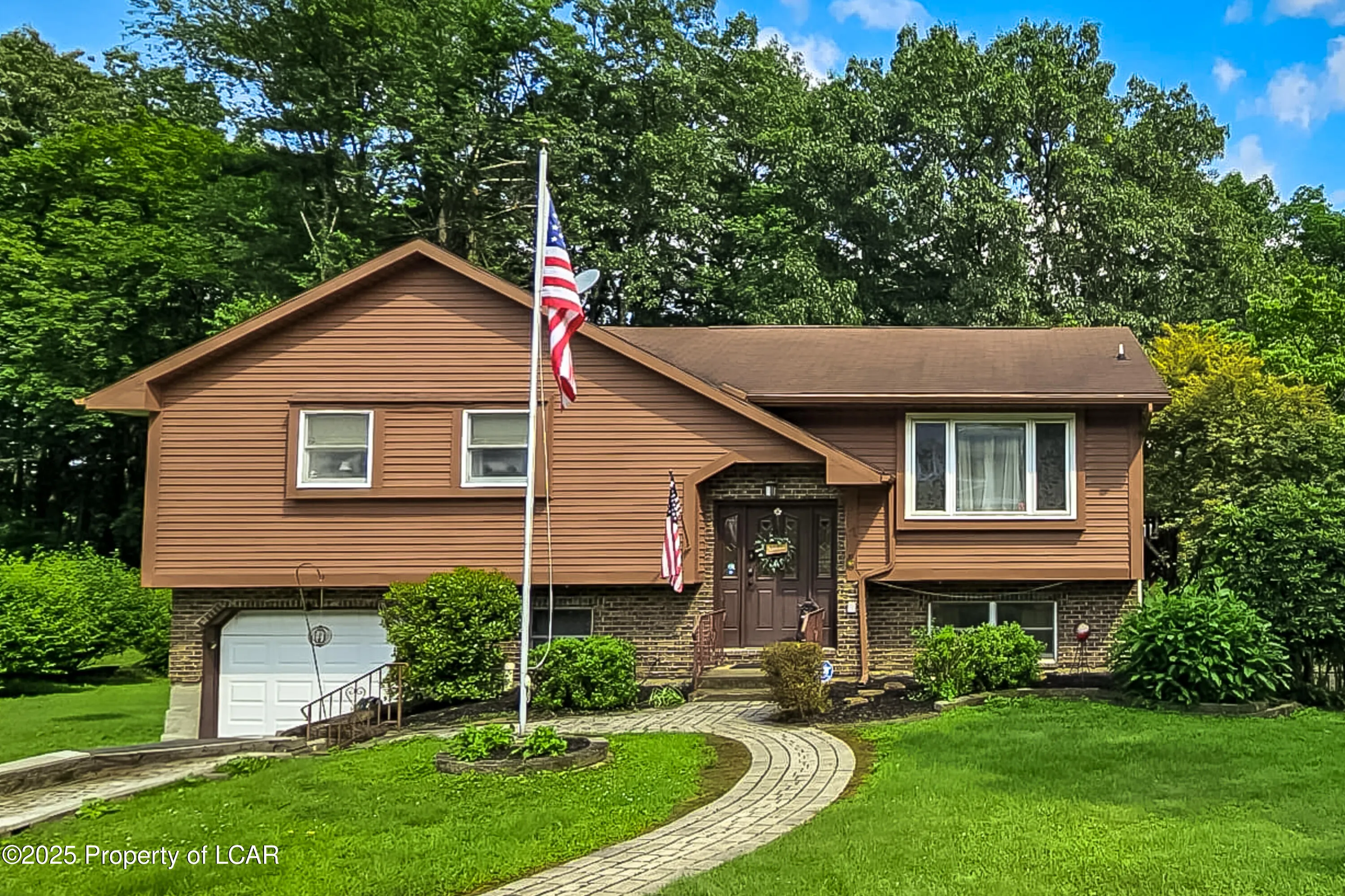 7 Para Drive, Inkerman, PA 18640, 3 Bedrooms Bedrooms, 8 Rooms Rooms,2 BathroomsBathrooms,Residential,For Sale,Para,25-3144