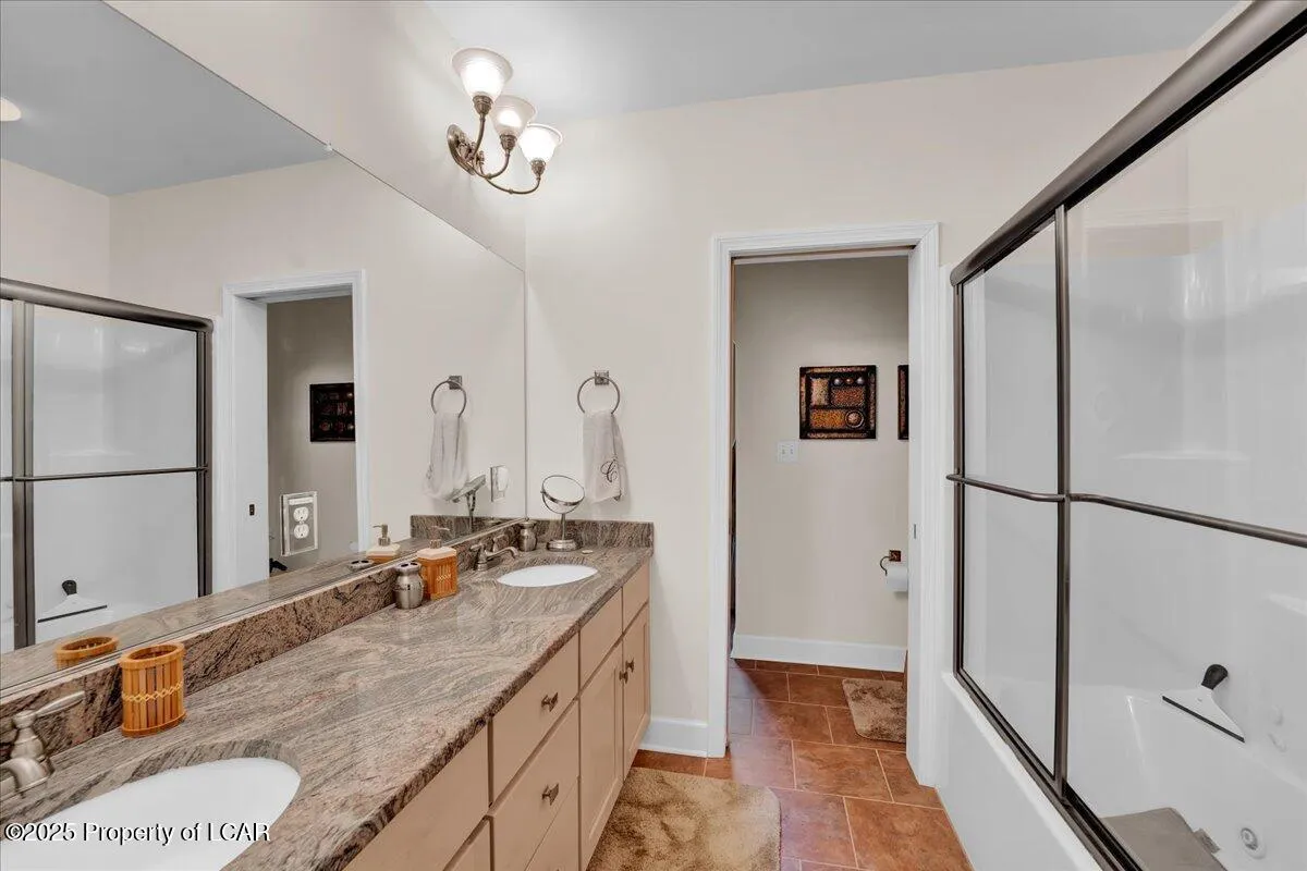 320 Hummingbird Way, Lake Harmony, PA 18624, 3 Bedrooms Bedrooms, 10 Rooms Rooms,3 BathroomsBathrooms,Residential,For Sale,Hummingbird Way,25-3113