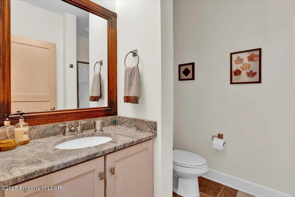 320 Hummingbird Way, Lake Harmony, PA 18624, 3 Bedrooms Bedrooms, 10 Rooms Rooms,3 BathroomsBathrooms,Residential,For Sale,Hummingbird Way,25-3113