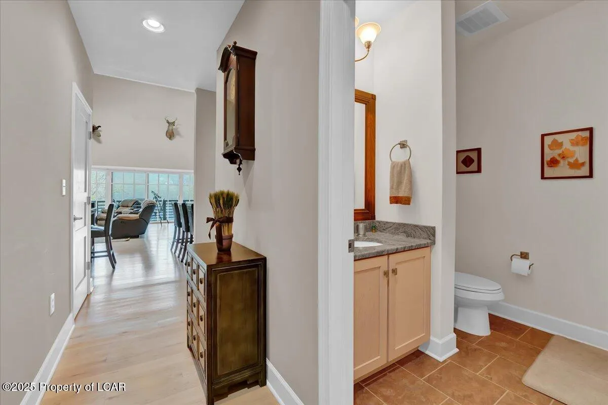 320 Hummingbird Way, Lake Harmony, PA 18624, 3 Bedrooms Bedrooms, 10 Rooms Rooms,3 BathroomsBathrooms,Residential,For Sale,Hummingbird Way,25-3113