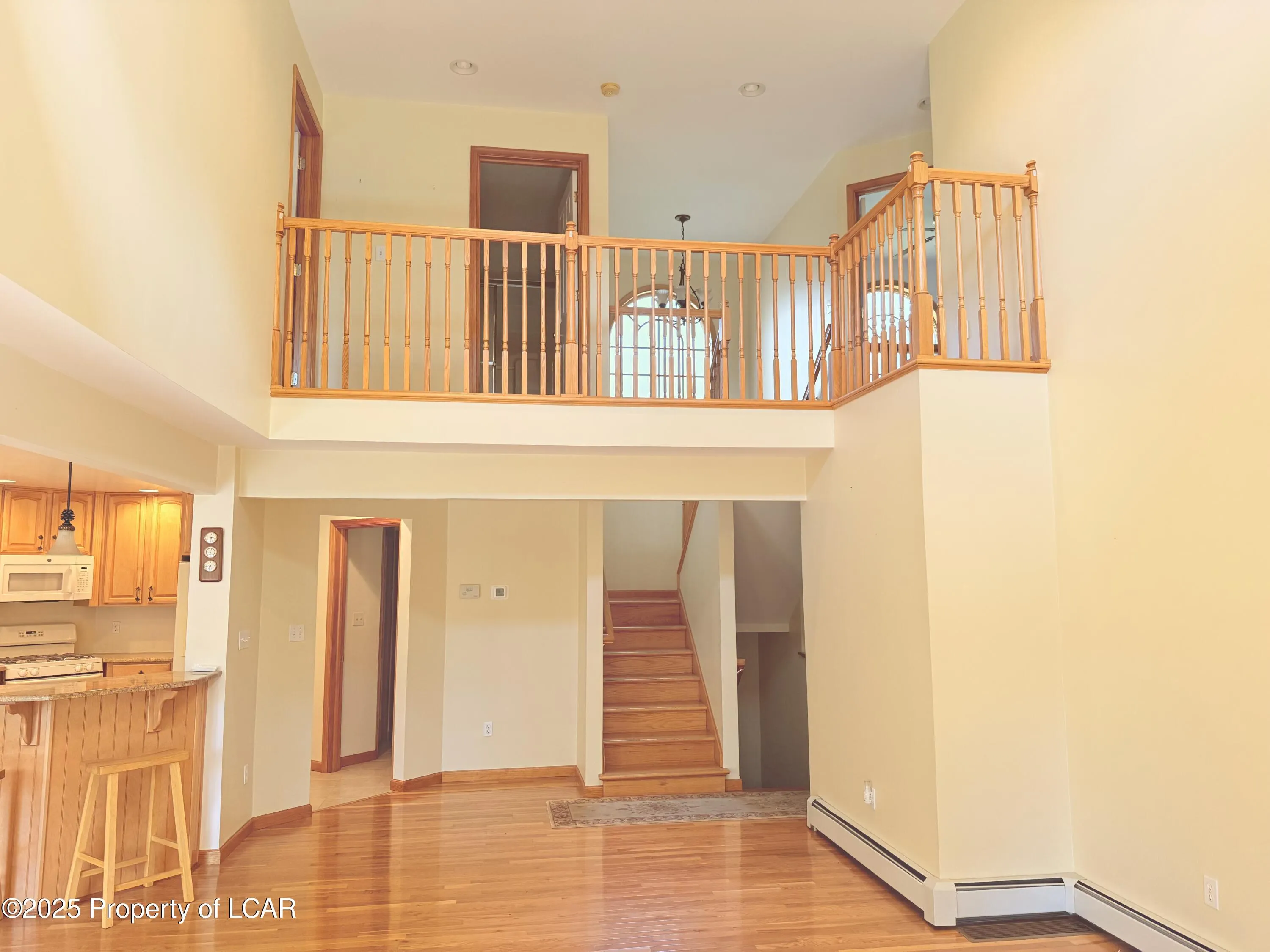 8 Glen Abbey Road, Hazle Twp, PA 18202, 4 Bedrooms Bedrooms, 11 Rooms Rooms,3 BathroomsBathrooms,Residential,For Sale,Glen Abbey,25-3138