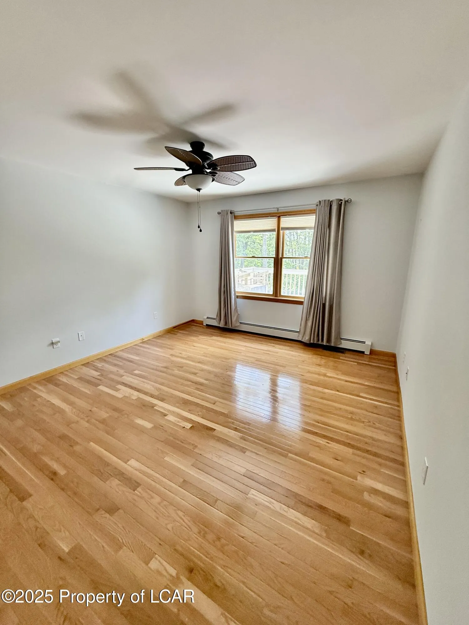 8 Glen Abbey Road, Hazle Twp, PA 18202, 4 Bedrooms Bedrooms, 11 Rooms Rooms,3 BathroomsBathrooms,Residential,For Sale,Glen Abbey,25-3138