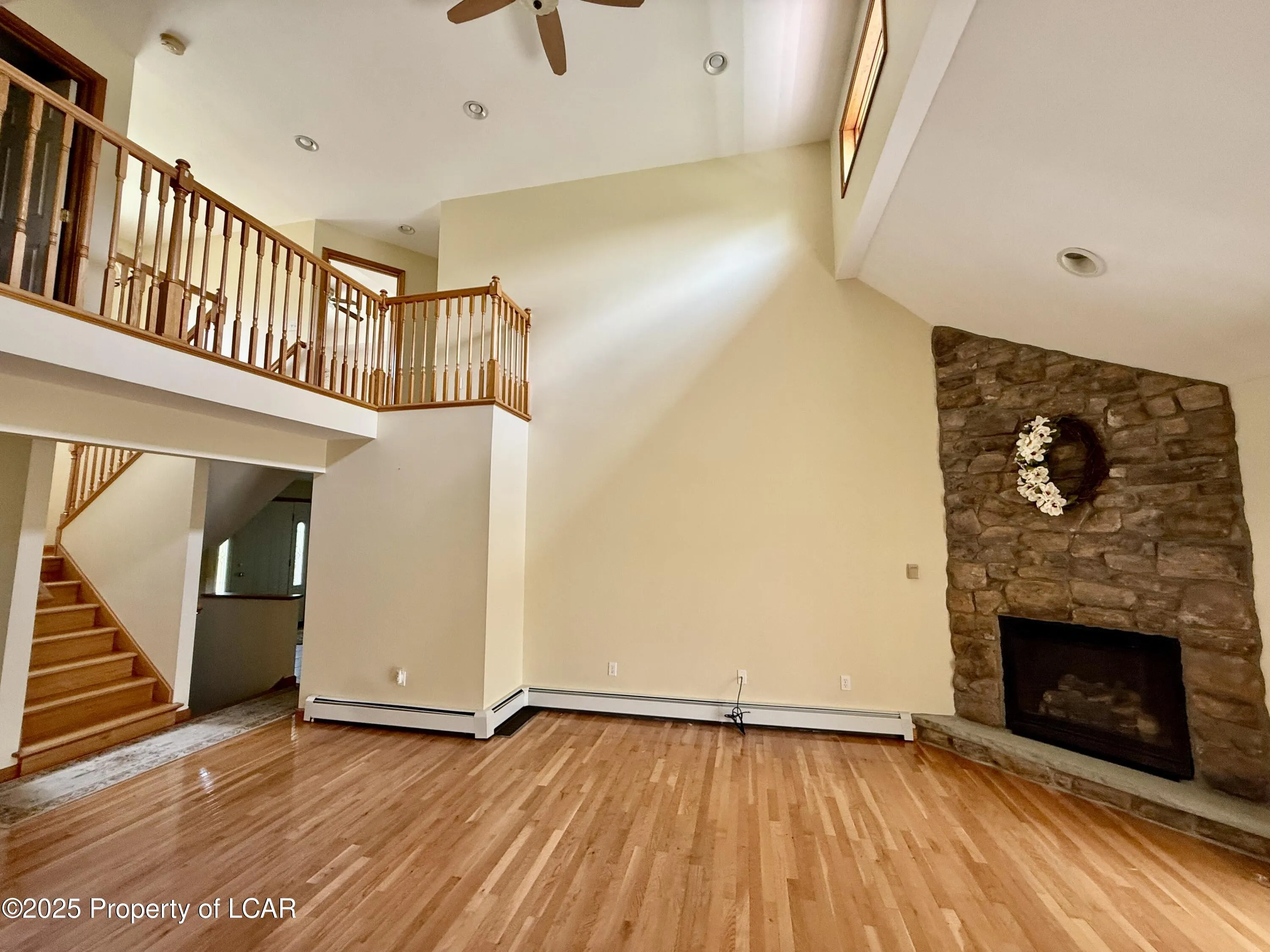 8 Glen Abbey Road, Hazle Twp, PA 18202, 4 Bedrooms Bedrooms, 11 Rooms Rooms,3 BathroomsBathrooms,Residential,For Sale,Glen Abbey,25-3138