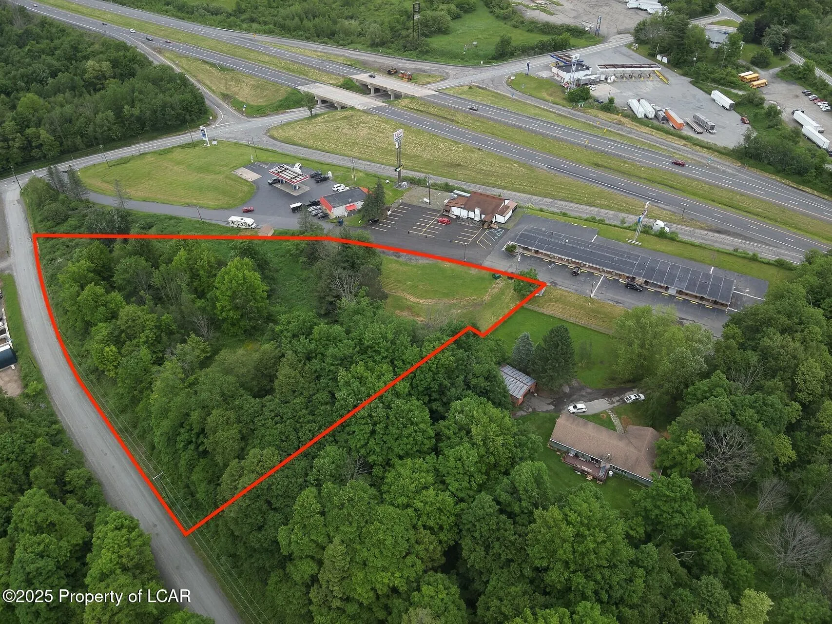 26 Southside Lane, Dalton, PA 18414, ,Commercial Lease,For Rent,Southside,25-3132