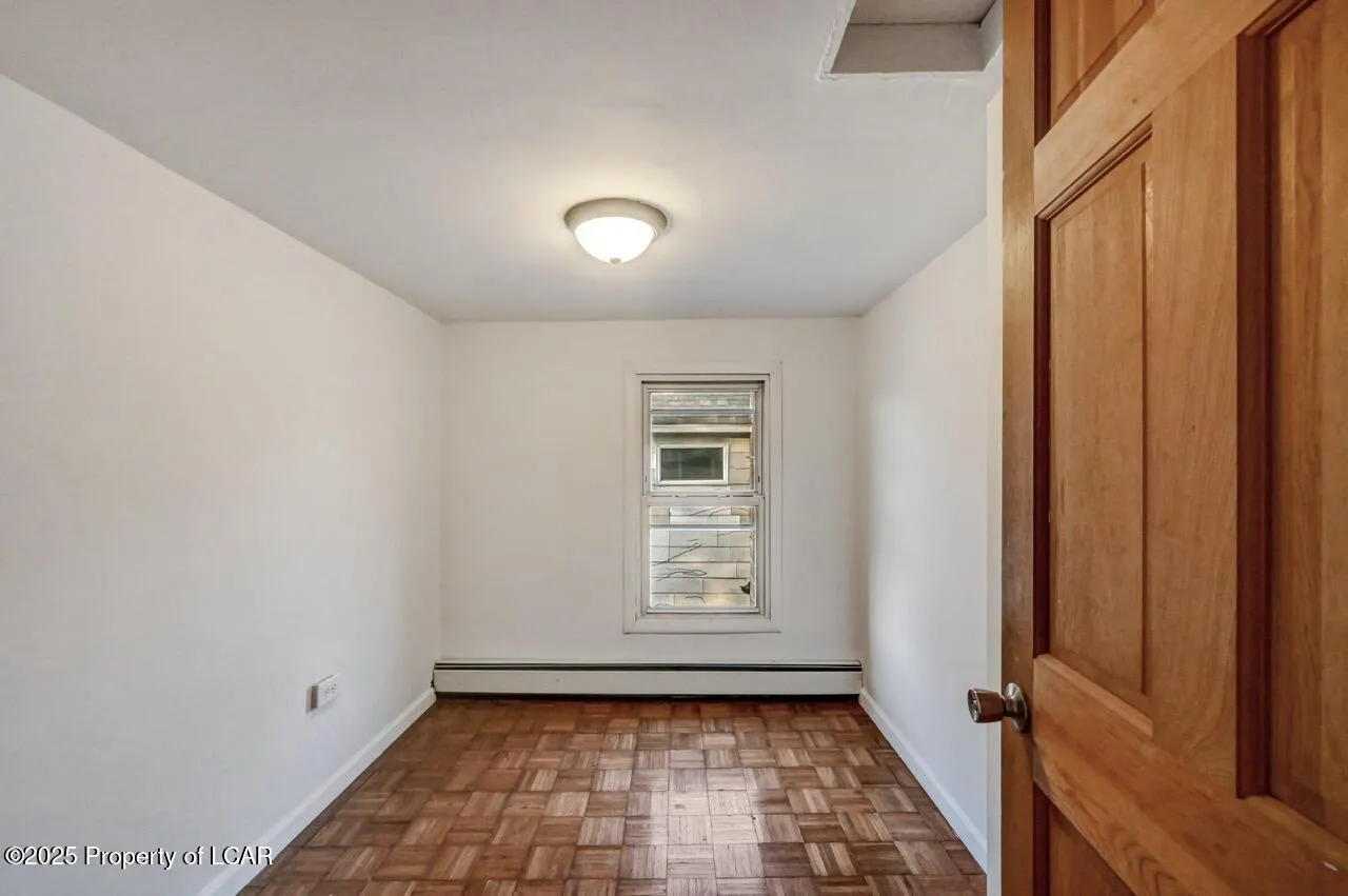 22 Hayes Lane, Wilkes-Barre, PA 18702, 3 Bedrooms Bedrooms, 6 Rooms Rooms,2 BathroomsBathrooms,Residential,For Sale,HAYES,25-3135