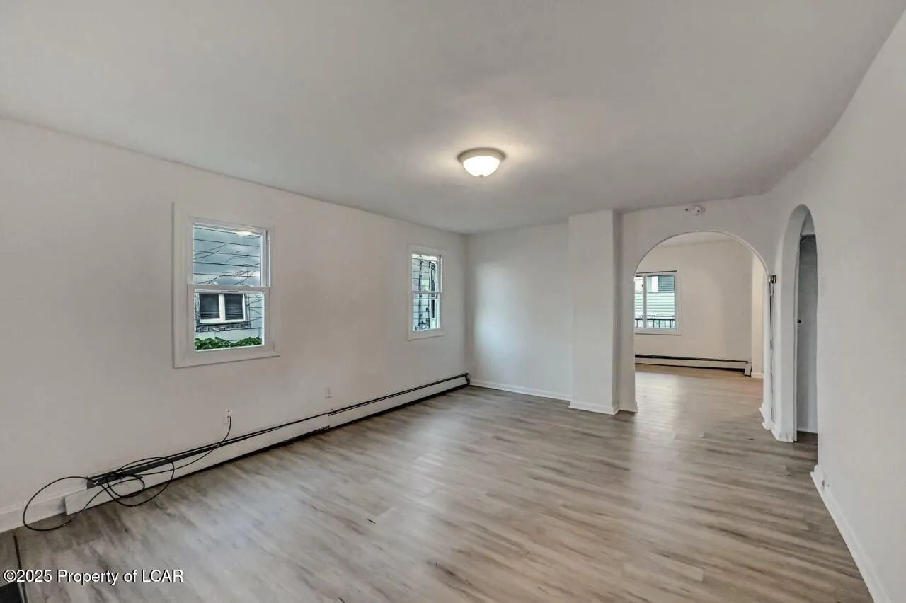 22 Hayes Lane, Wilkes-Barre, PA 18702, 3 Bedrooms Bedrooms, 6 Rooms Rooms,2 BathroomsBathrooms,Residential,For Sale,HAYES,25-3135