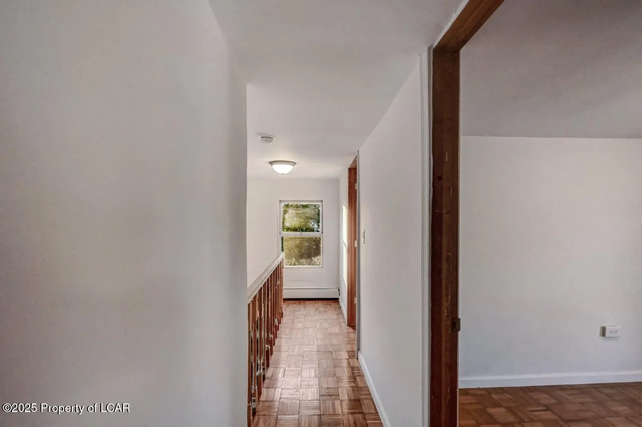 22 Hayes Lane, Wilkes-Barre, PA 18702, 3 Bedrooms Bedrooms, 6 Rooms Rooms,2 BathroomsBathrooms,Residential,For Sale,HAYES,25-3135
