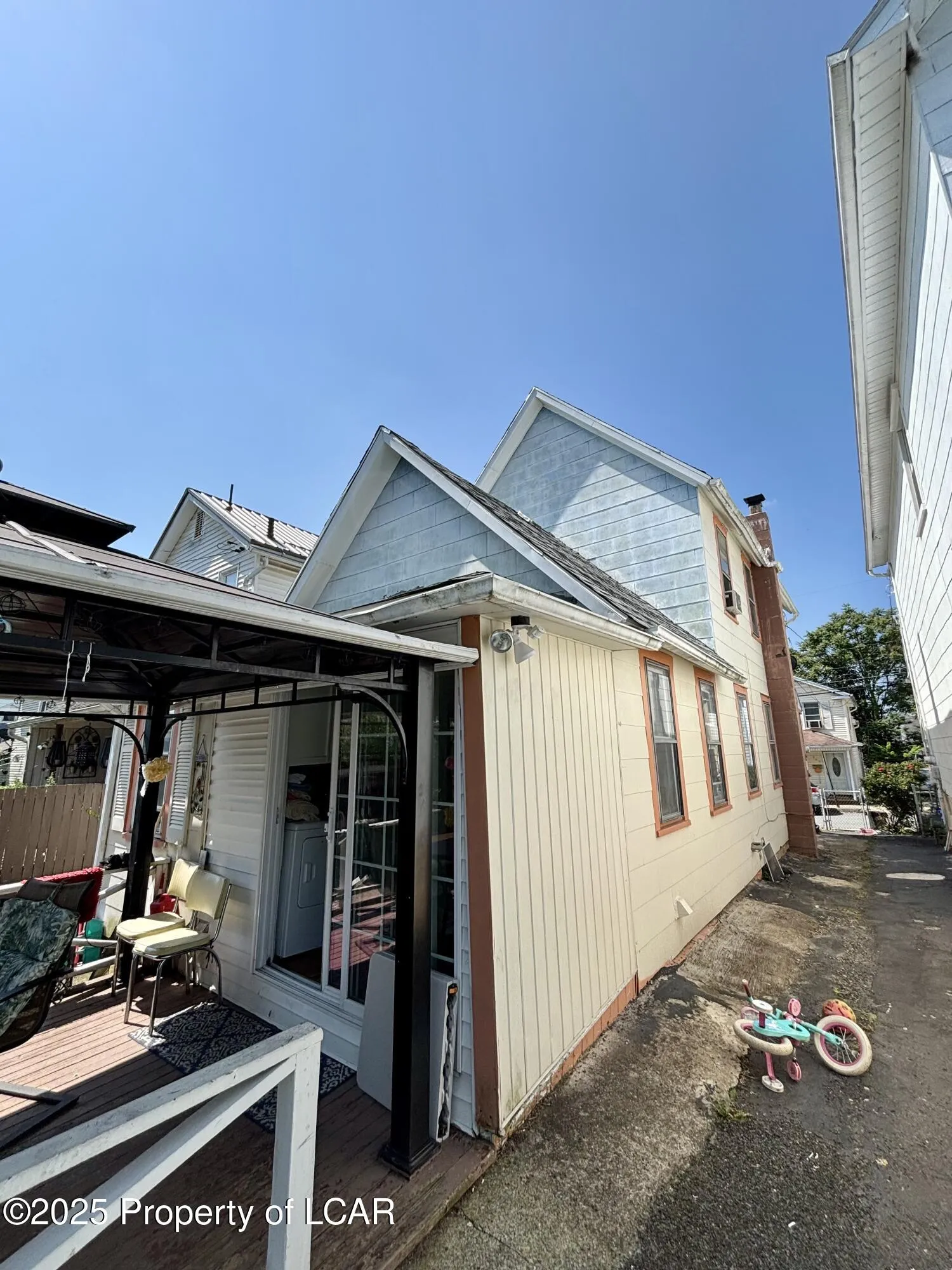 170 Holland Street, Wilkes-Barre, PA 18702, 3 Bedrooms Bedrooms, 7 Rooms Rooms,1 BathroomBathrooms,Residential,For Sale,Holland,25-3154
