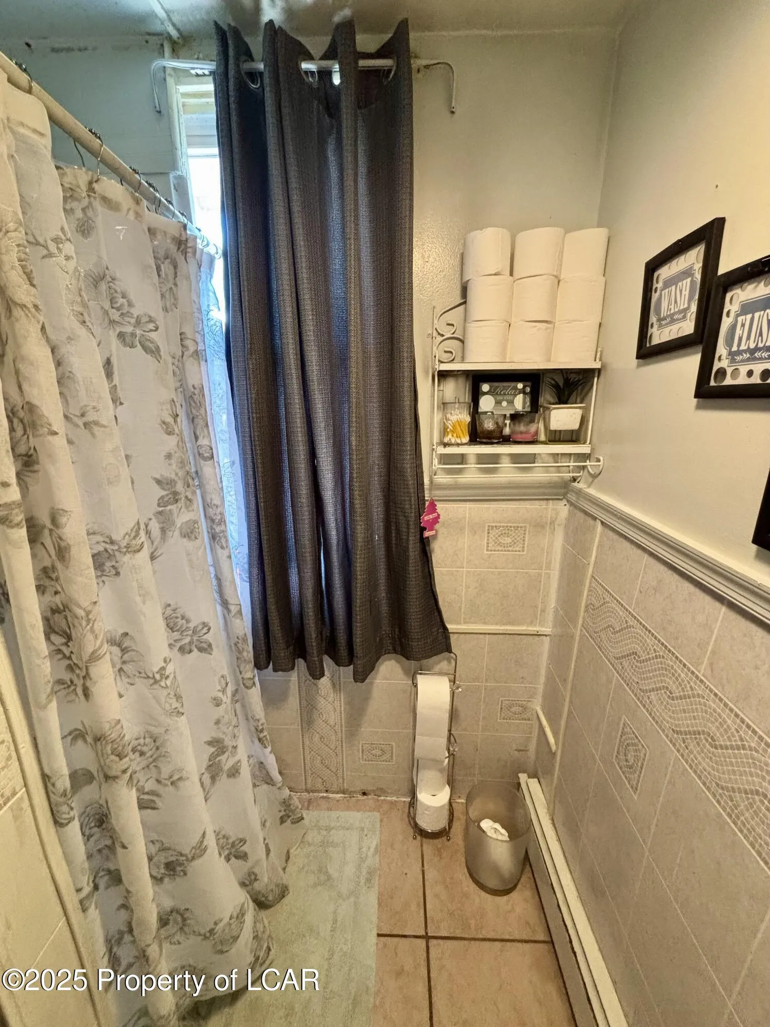 170 Holland Street, Wilkes-Barre, PA 18702, 3 Bedrooms Bedrooms, 7 Rooms Rooms,1 BathroomBathrooms,Residential,For Sale,Holland,25-3154