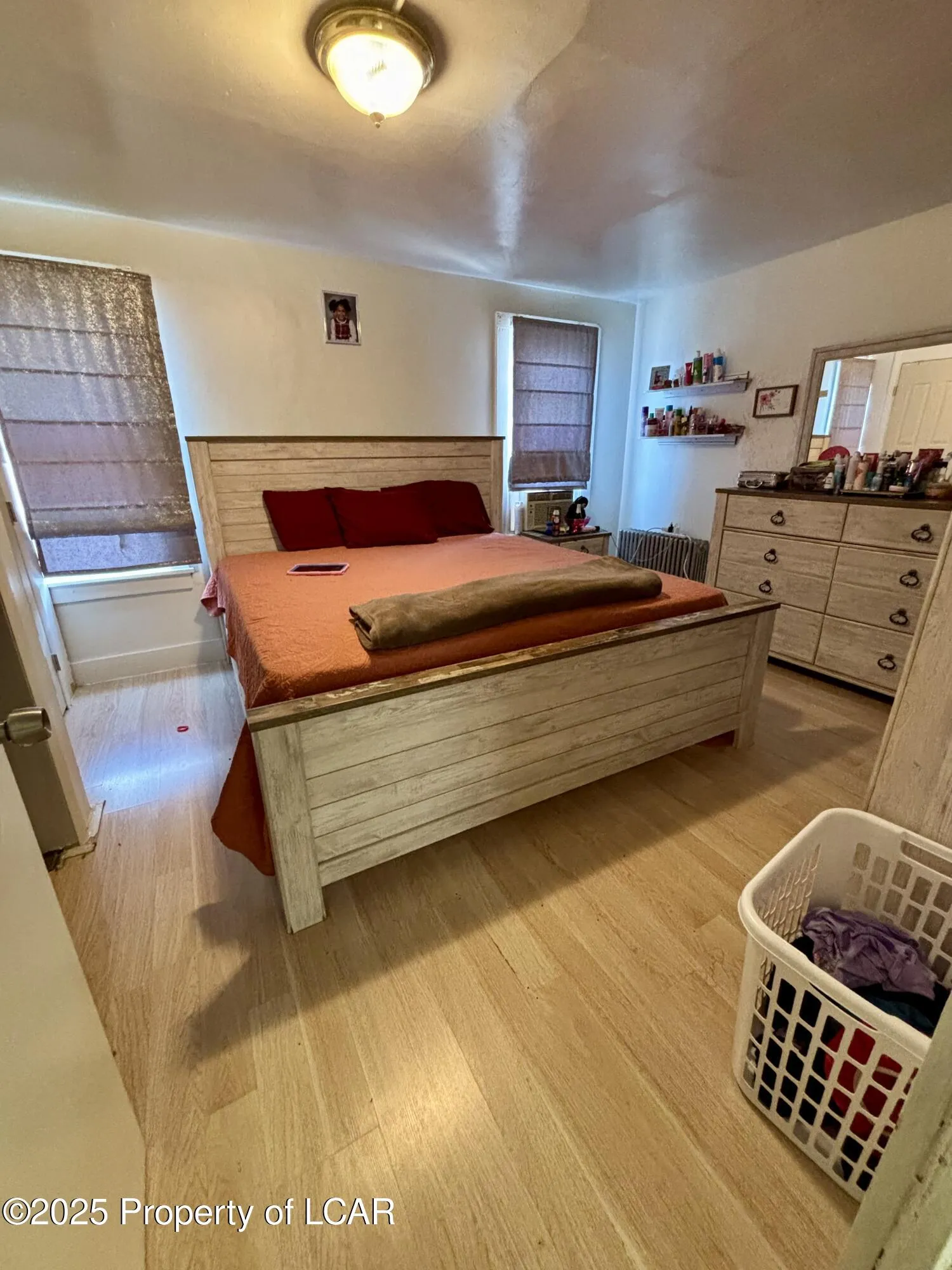 170 Holland Street, Wilkes-Barre, PA 18702, 3 Bedrooms Bedrooms, 7 Rooms Rooms,1 BathroomBathrooms,Residential,For Sale,Holland,25-3154