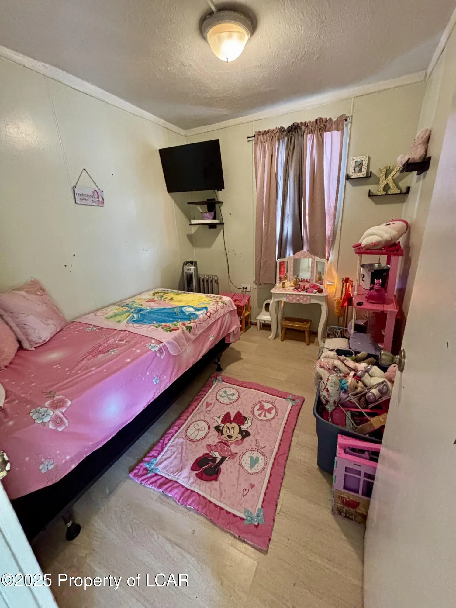 170 Holland Street, Wilkes-Barre, PA 18702, 3 Bedrooms Bedrooms, 7 Rooms Rooms,1 BathroomBathrooms,Residential,For Sale,Holland,25-3154