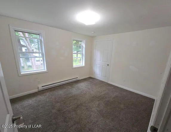 34 Vandermark Avenue, Mountain Top, PA 18707, 3 Bedrooms Bedrooms, 7 Rooms Rooms,2 BathroomsBathrooms,Residential Lease,For Rent,Vandermark,25-3212