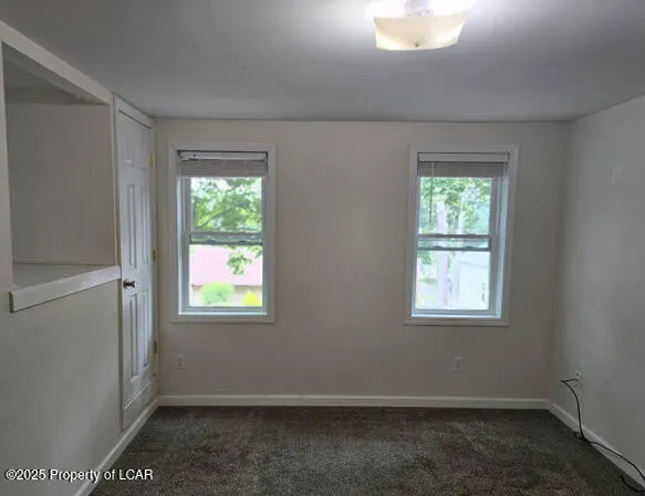 34 Vandermark Avenue, Mountain Top, PA 18707, 3 Bedrooms Bedrooms, 7 Rooms Rooms,2 BathroomsBathrooms,Residential Lease,For Rent,Vandermark,25-3212