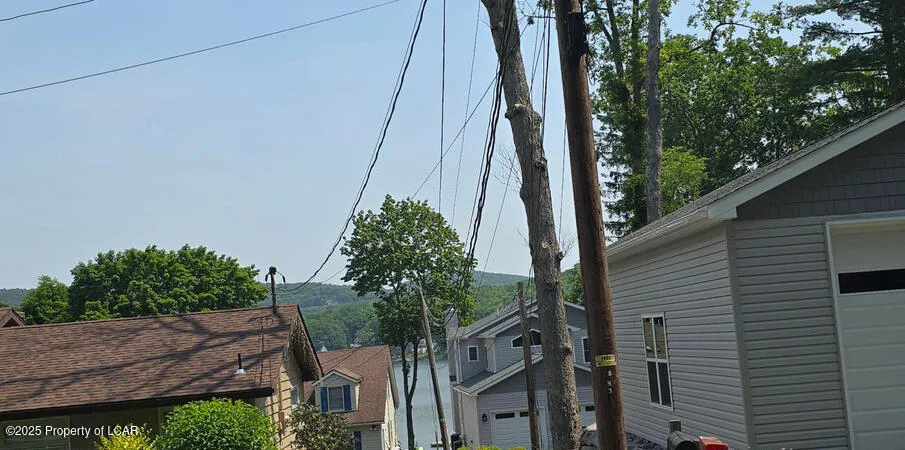 34 Vandermark Avenue, Mountain Top, PA 18707, 3 Bedrooms Bedrooms, 7 Rooms Rooms,2 BathroomsBathrooms,Residential Lease,For Rent,Vandermark,25-3212
