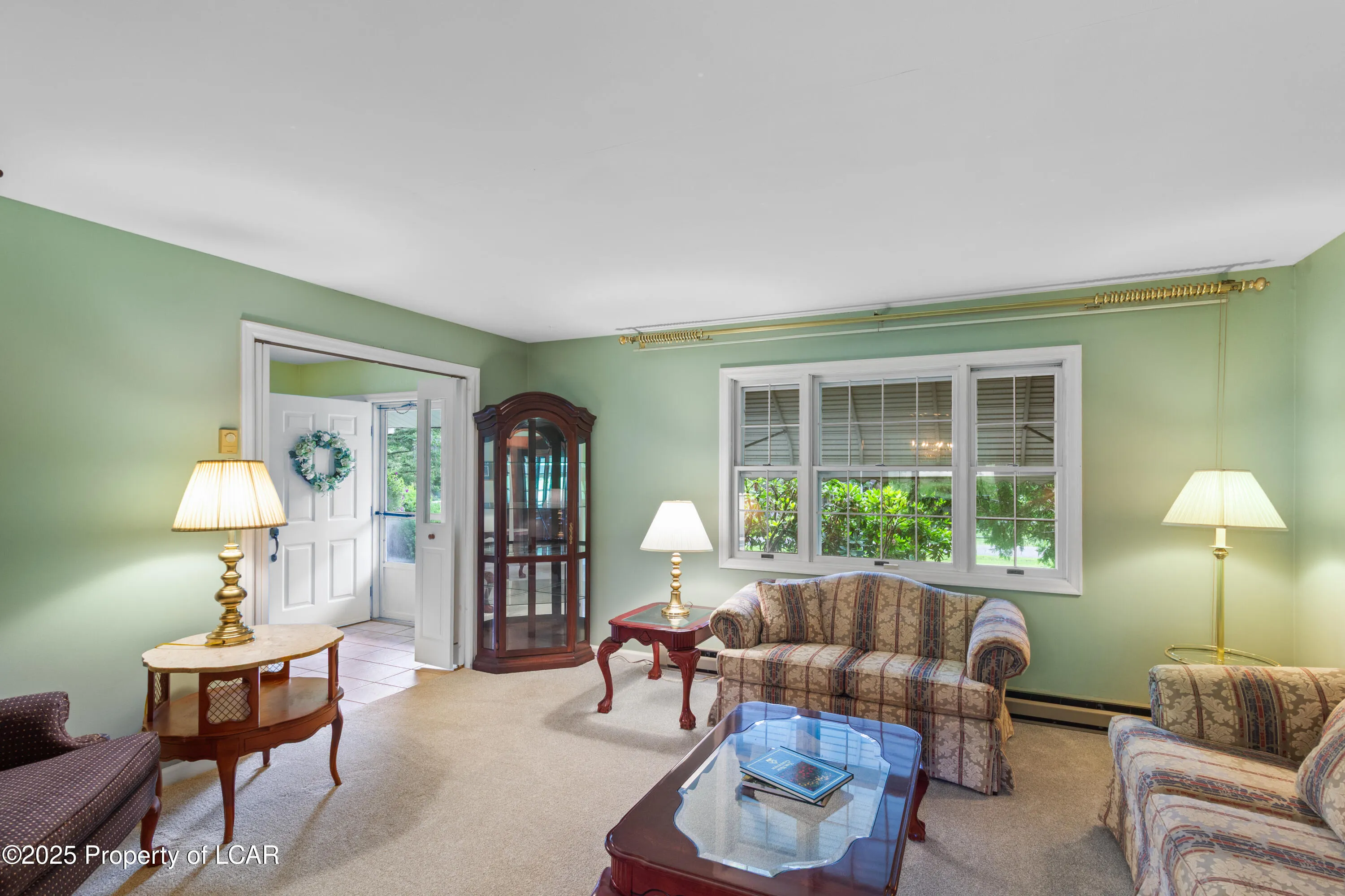 185 Middle Road, Drums, PA 18222, 2 Bedrooms Bedrooms, 10 Rooms Rooms,3 BathroomsBathrooms,Residential,For Sale,Middle,25-3255