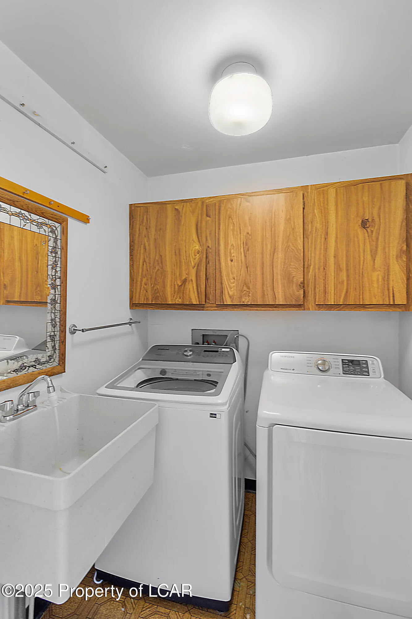 185 Middle Road, Drums, PA 18222, 2 Bedrooms Bedrooms, 10 Rooms Rooms,3 BathroomsBathrooms,Residential,For Sale,Middle,25-3255