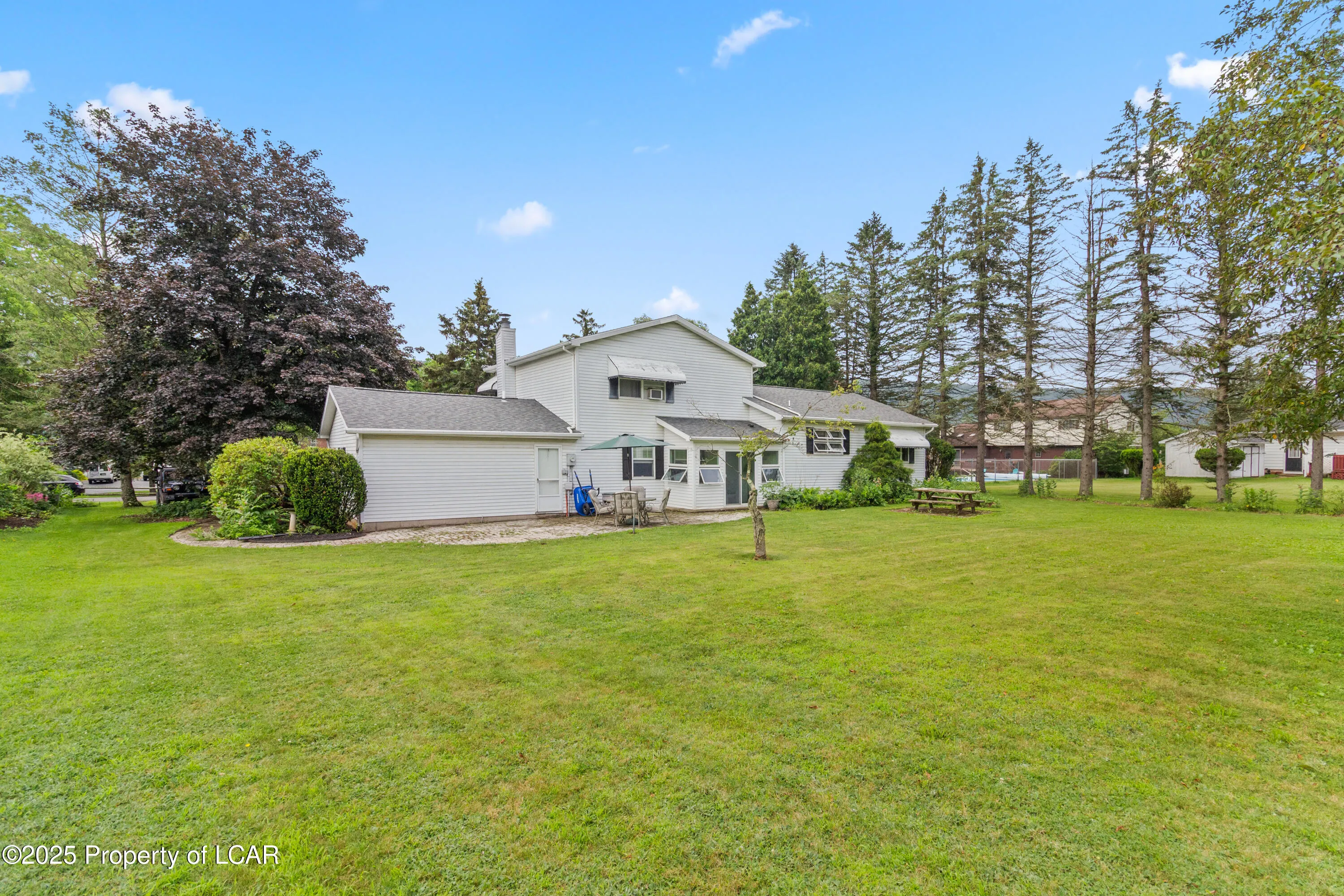 185 Middle Road, Drums, PA 18222, 2 Bedrooms Bedrooms, 10 Rooms Rooms,3 BathroomsBathrooms,Residential,For Sale,Middle,25-3255