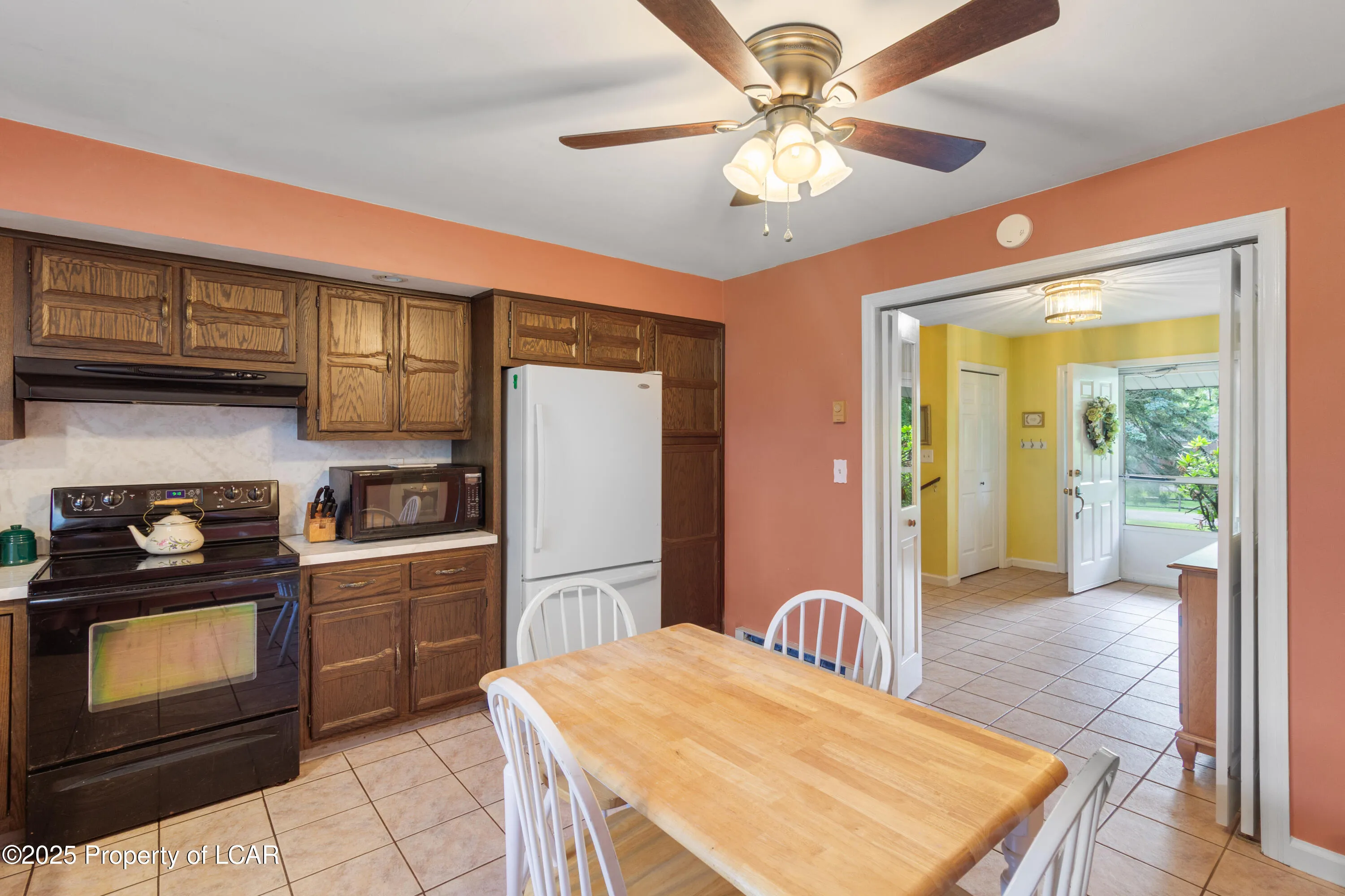 185 Middle Road, Drums, PA 18222, 2 Bedrooms Bedrooms, 10 Rooms Rooms,3 BathroomsBathrooms,Residential,For Sale,Middle,25-3255