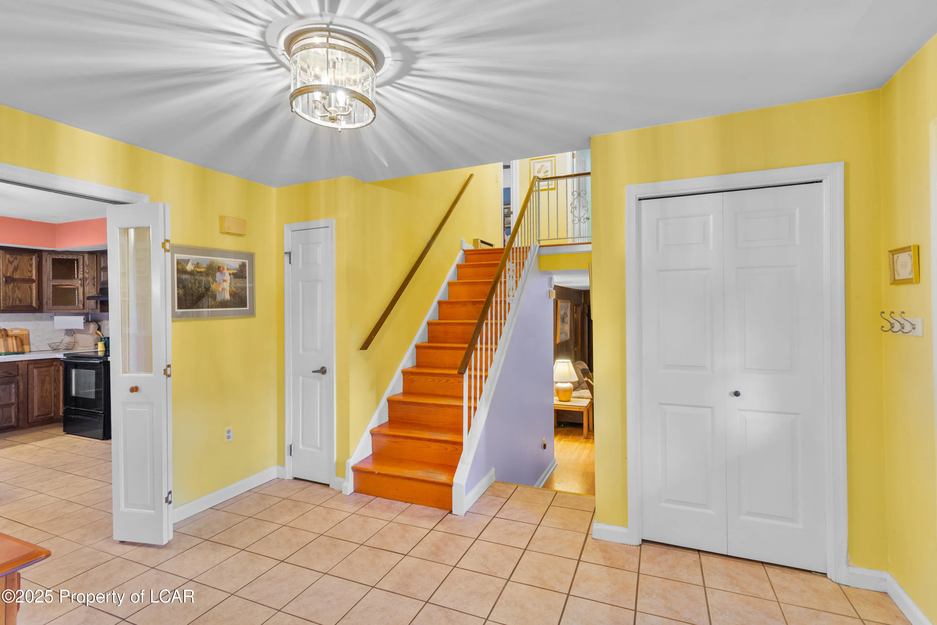 185 Middle Road, Drums, PA 18222, 2 Bedrooms Bedrooms, 10 Rooms Rooms,3 BathroomsBathrooms,Residential,For Sale,Middle,25-3255