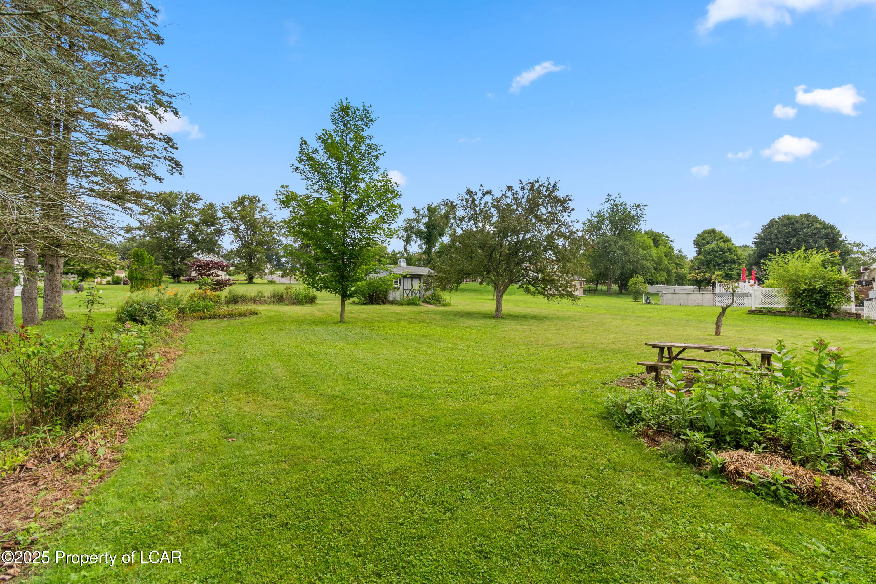 185 Middle Road, Drums, PA 18222, 2 Bedrooms Bedrooms, 10 Rooms Rooms,3 BathroomsBathrooms,Residential,For Sale,Middle,25-3255