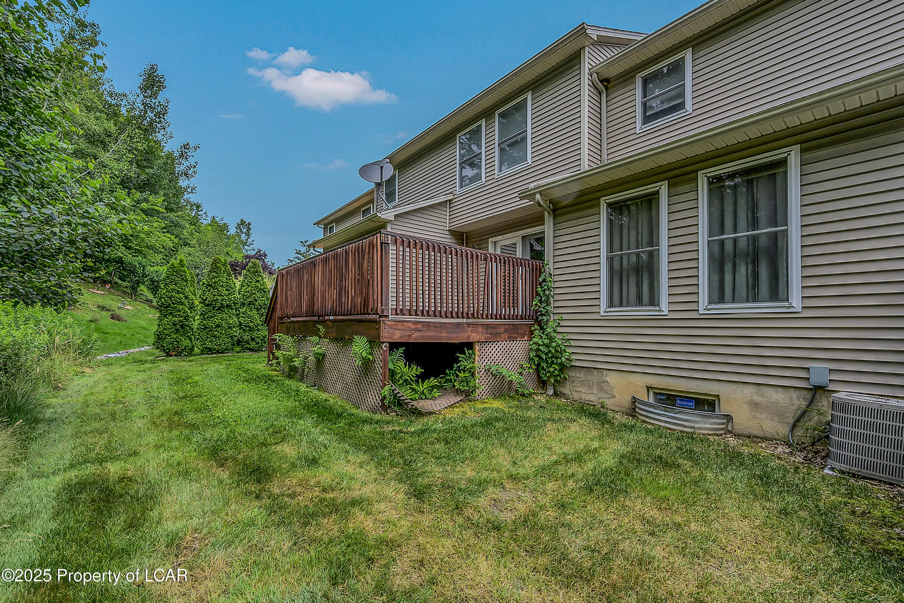 1114 Sunset Drive, Pittston, PA 18640, 2 Bedrooms Bedrooms, 7 Rooms Rooms,3 BathroomsBathrooms,Residential,For Sale,Sunset,25-3242