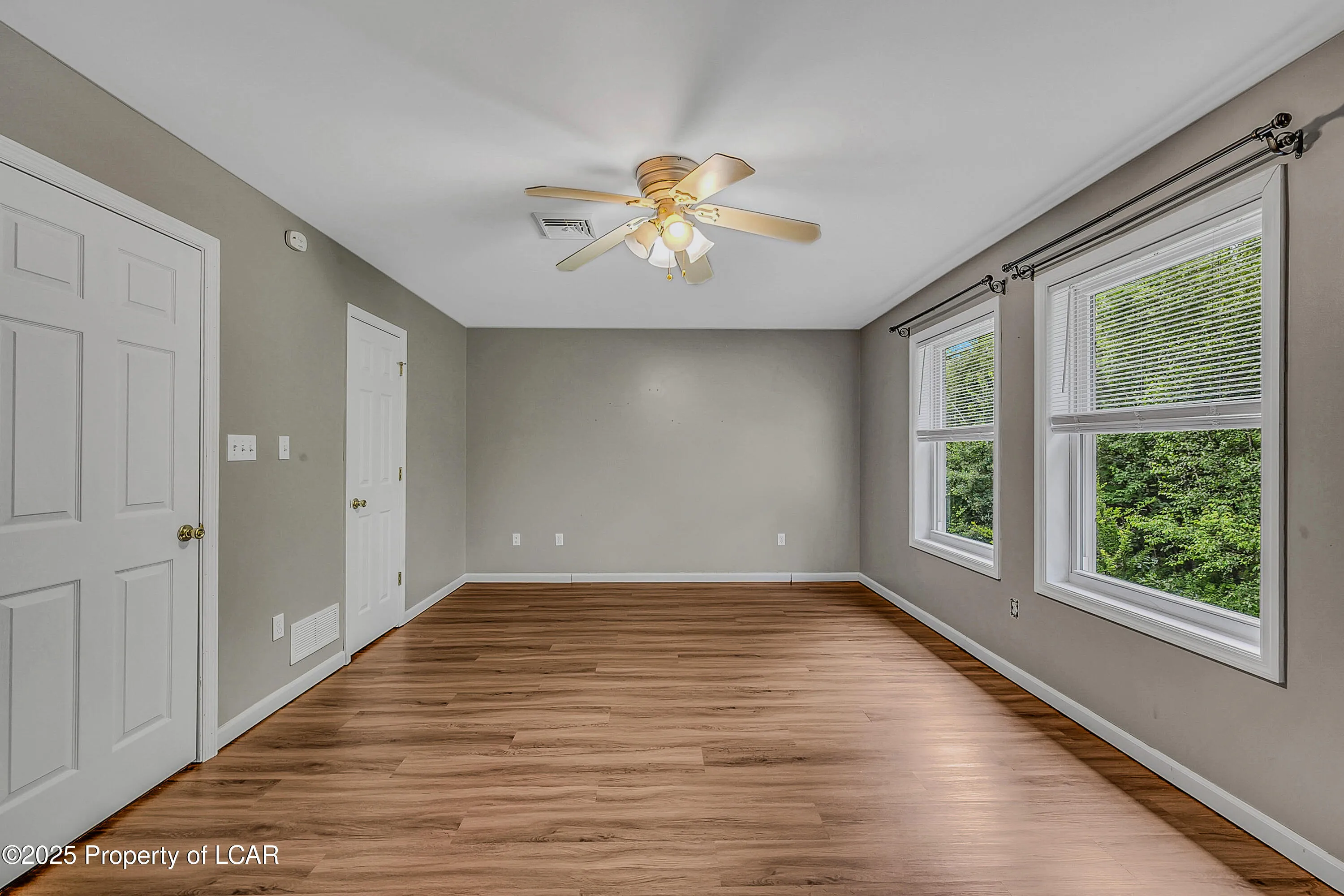 1114 Sunset Drive, Pittston, PA 18640, 2 Bedrooms Bedrooms, 7 Rooms Rooms,3 BathroomsBathrooms,Residential,For Sale,Sunset,25-3242