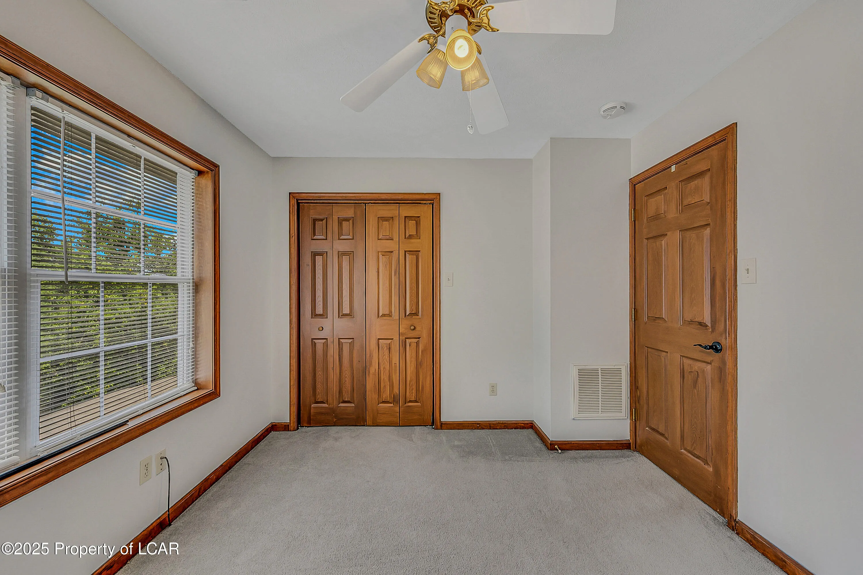 241 Oak Street, Sugar Notch, PA 18706, 3 Bedrooms Bedrooms, 8 Rooms Rooms,3 BathroomsBathrooms,Residential,For Sale,Oak,25-3259
