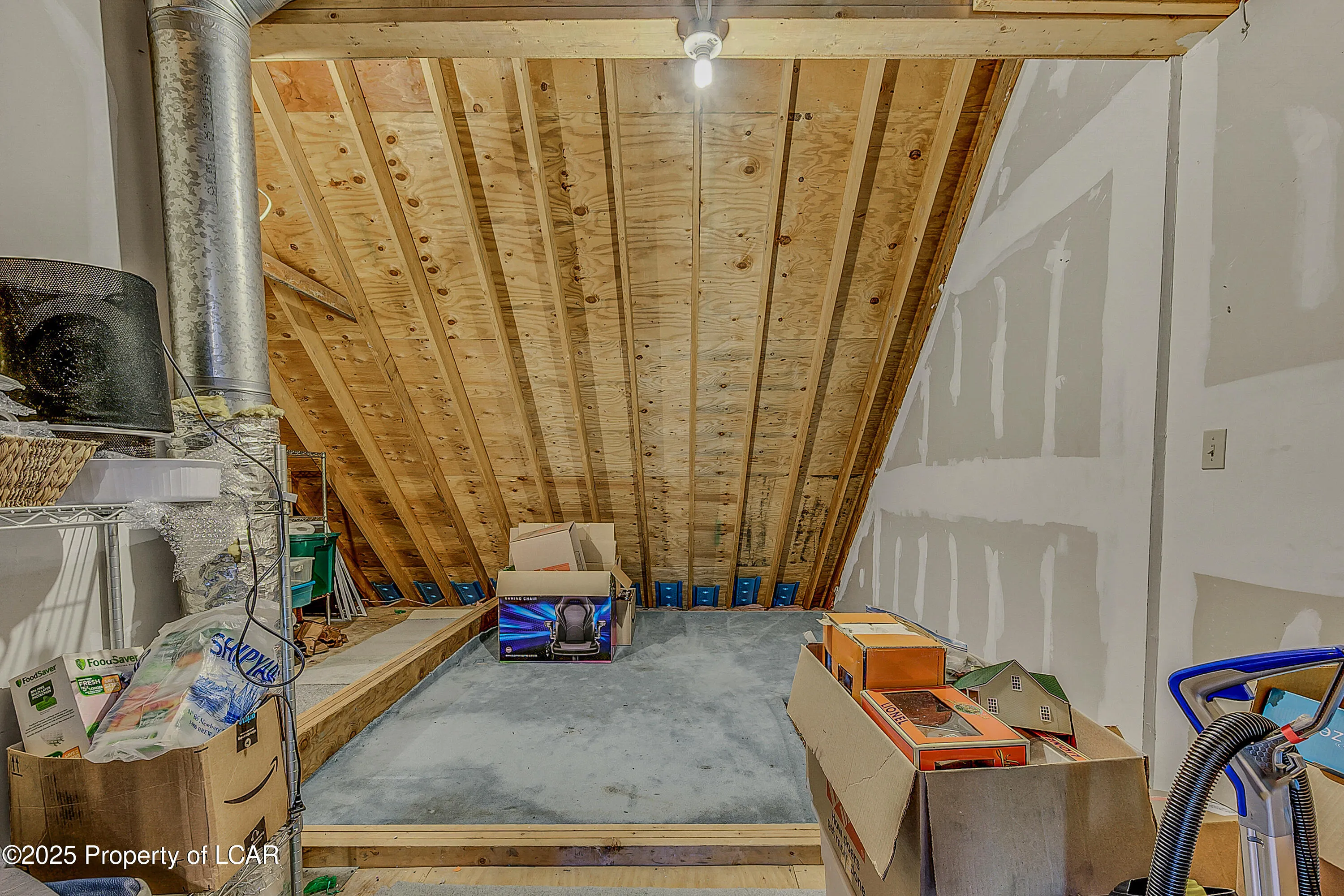 241 Oak Street, Sugar Notch, PA 18706, 3 Bedrooms Bedrooms, 8 Rooms Rooms,3 BathroomsBathrooms,Residential,For Sale,Oak,25-3259