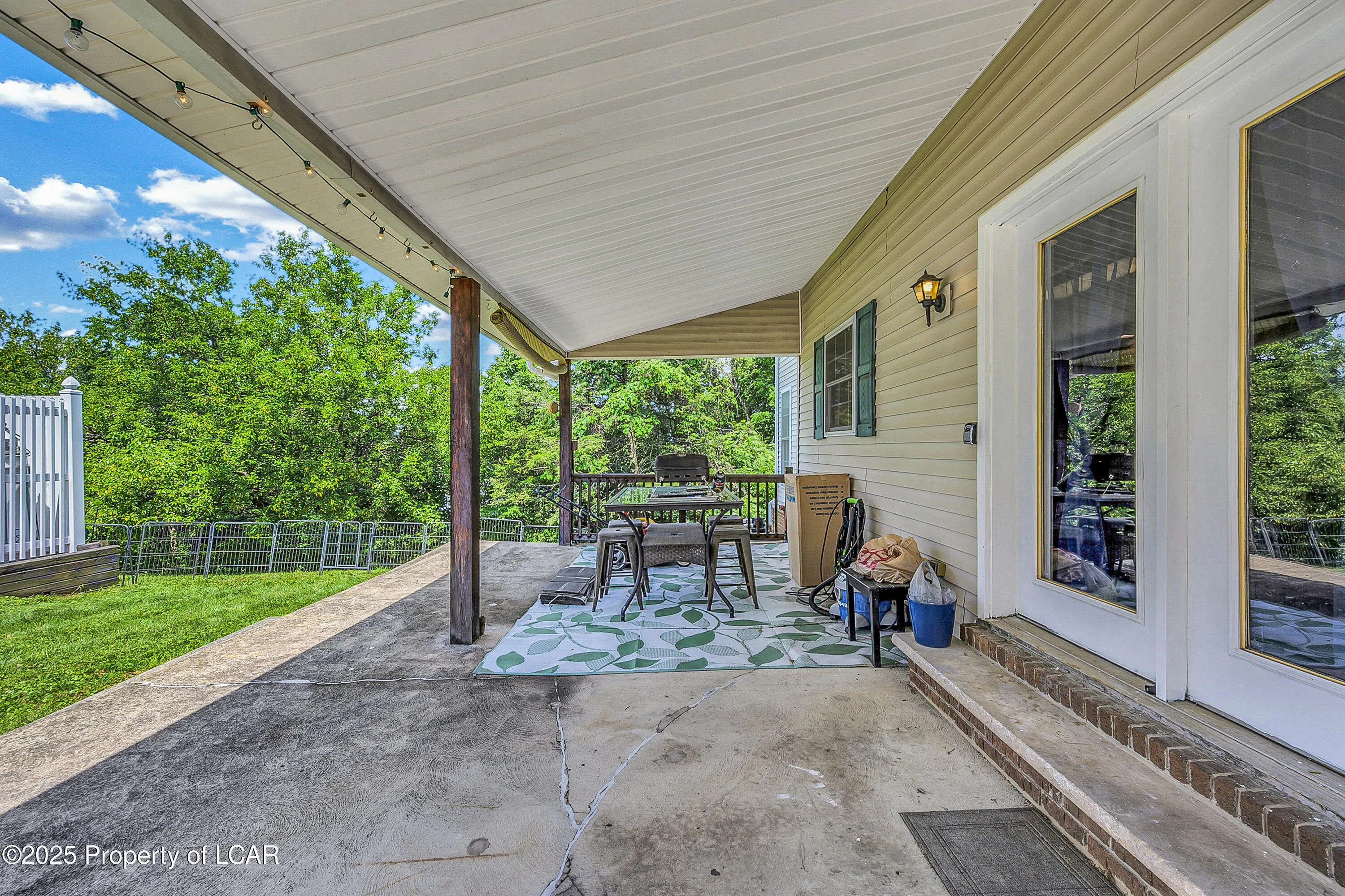 241 Oak Street, Sugar Notch, PA 18706, 3 Bedrooms Bedrooms, 8 Rooms Rooms,3 BathroomsBathrooms,Residential,For Sale,Oak,25-3259